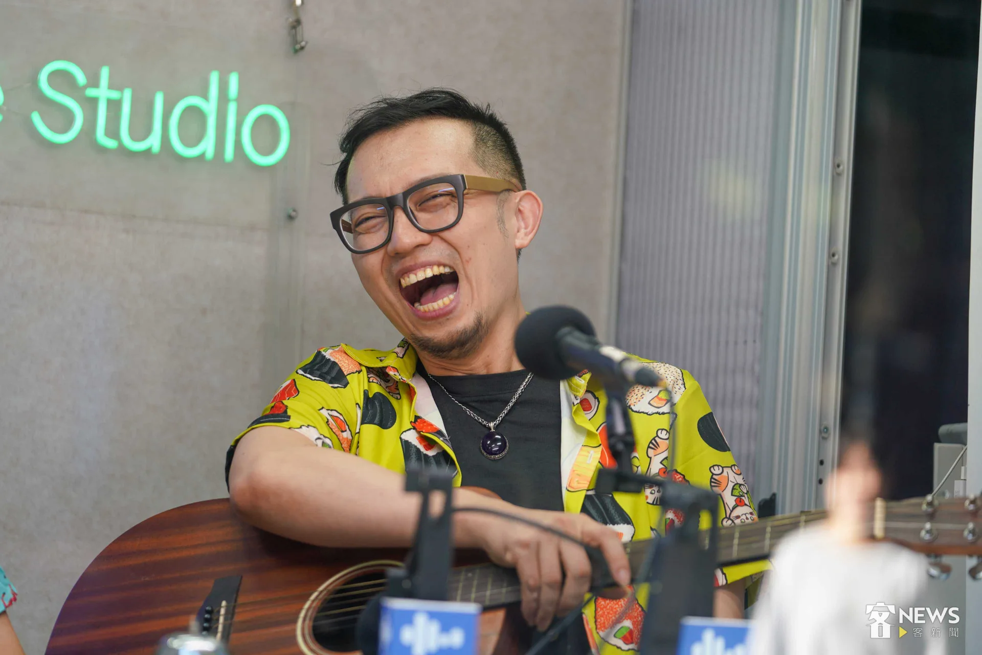 阿拋笑說，小弟弟現學現唱，唱得比李穎珍還好。李台源攝