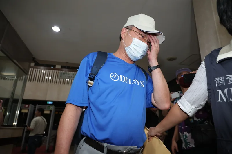 台師大女足抽血爭議,北檢25日指揮搜索被告周台英住居所及辦公室並約談周台英,另通知涉案教師陳忠慶(中)等4名證人到案說明。中央社