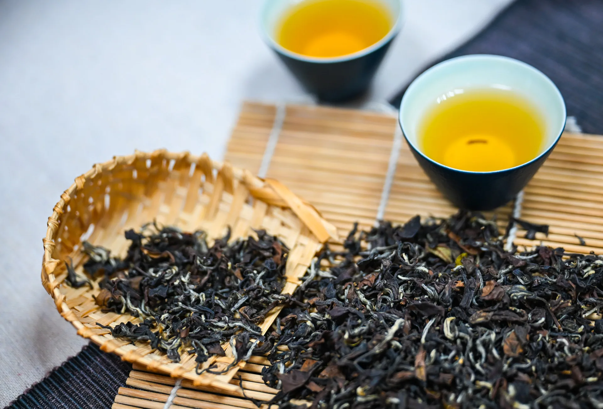 文新製茶廠「特等獎」東方美人茶一斤已喊價到40萬元。桃園市政府提供