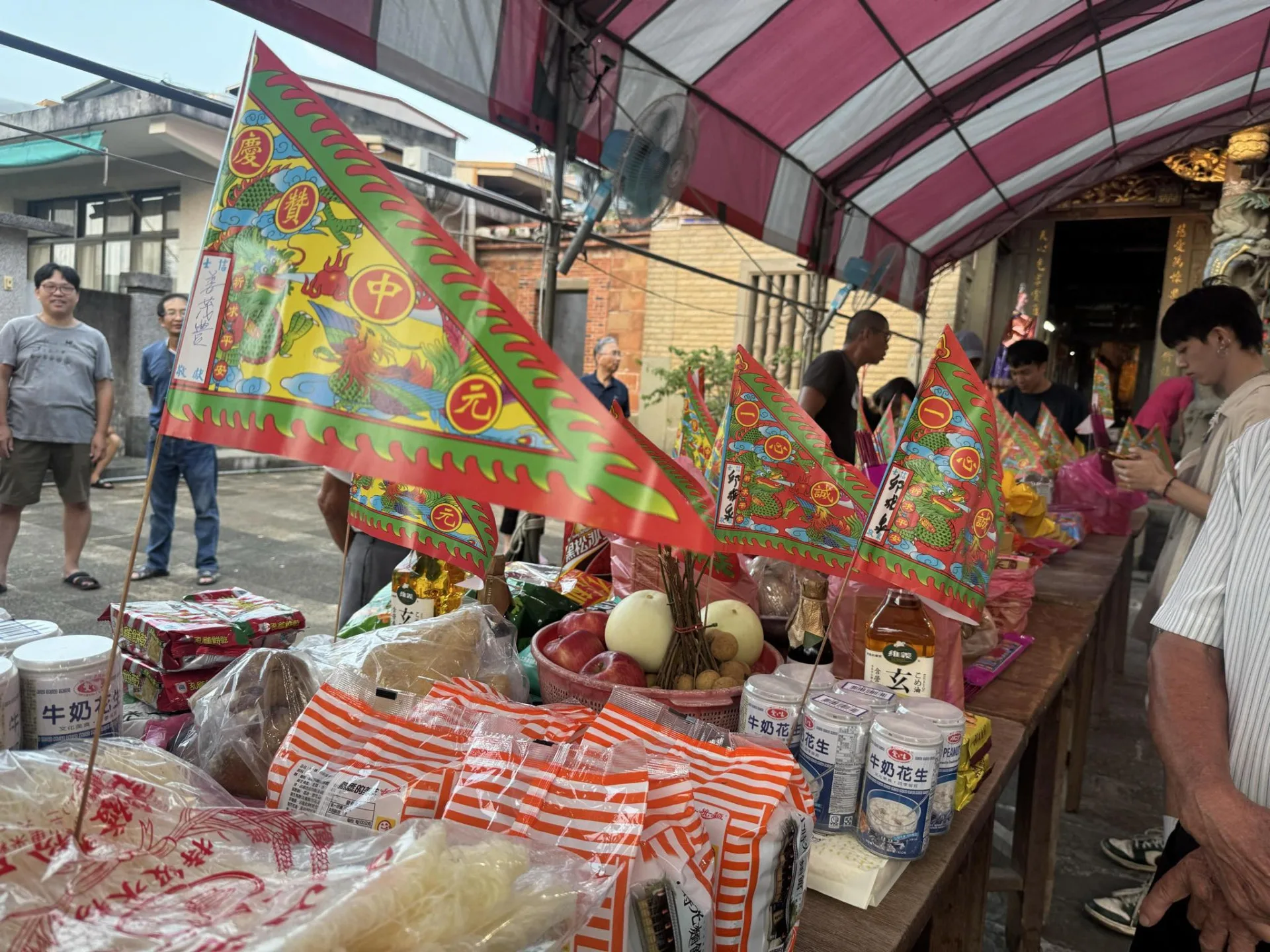 鄉親參與大隘慈天宮輪值慶讚中元法會。滾回家拍攝提供