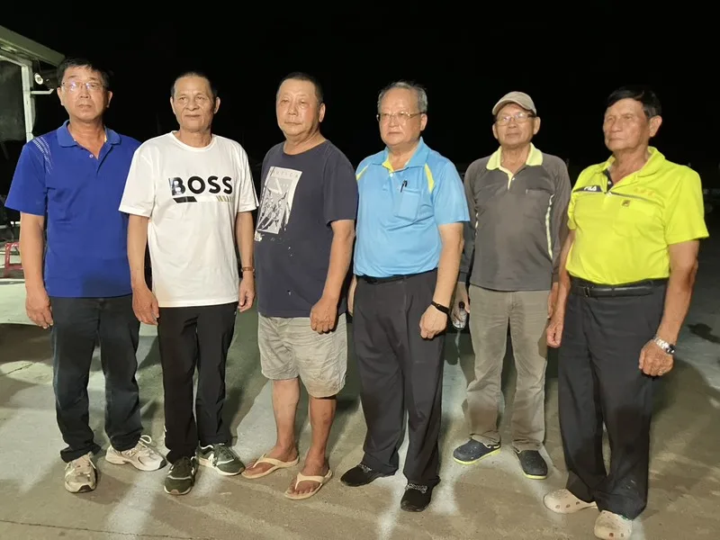 高雄興達發電廠9日晚間發生火警,火已熄滅、無人傷亡。永安區6里里長到場要求台電公開說明並停機徹查。中央社