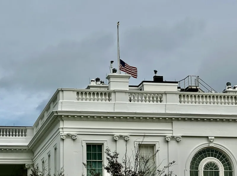 右翼盟友柯克遇刺身亡　川普呼籲各界和平回應