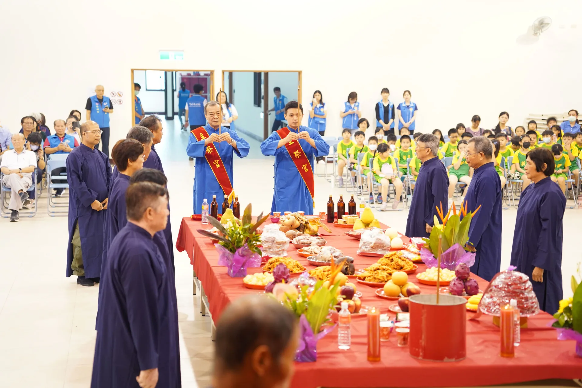 新竹縣2025年祭孔大典三獻禮儀式今天（26日）上午10時在新埔鎮公所舉行。新竹縣政府提供