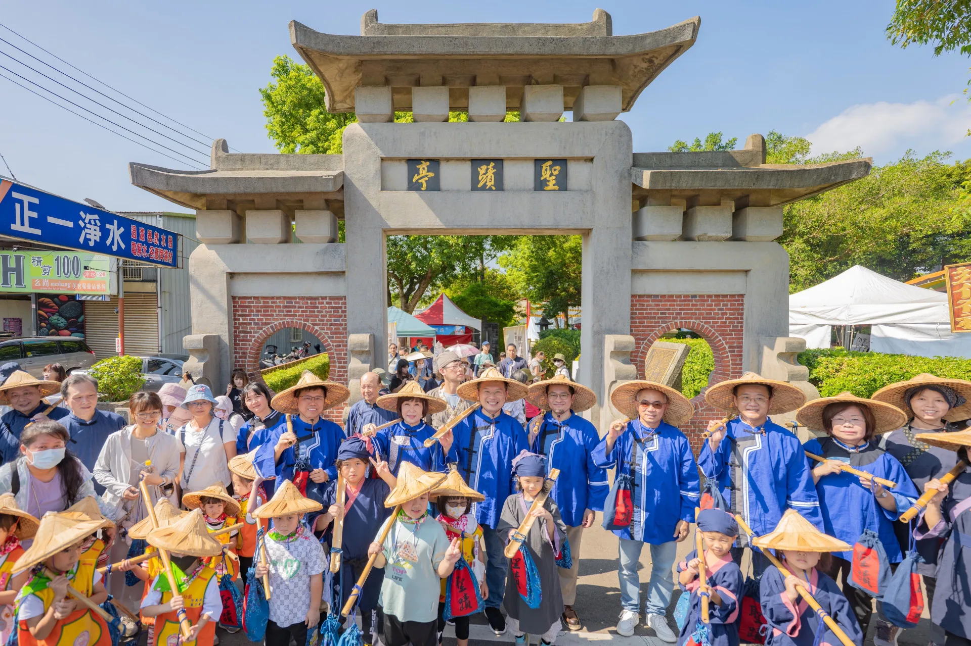 龍潭送聖蹟祭典活動合影。桃園市政府提供
