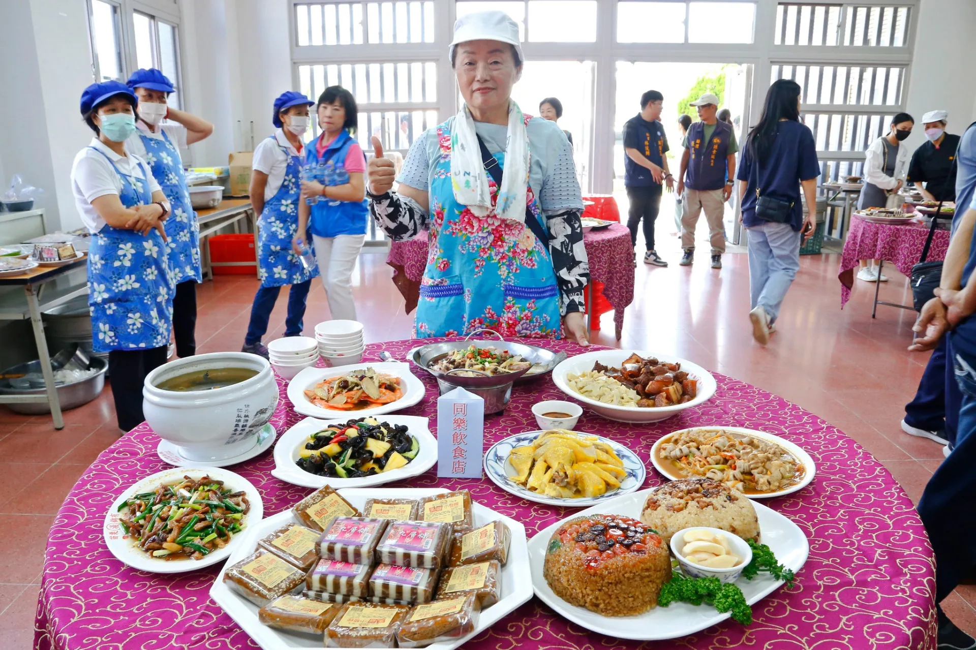 苗栗市政府邀請6家在地外燴業者，備席140桌客家經典四炆四炒佳餚。