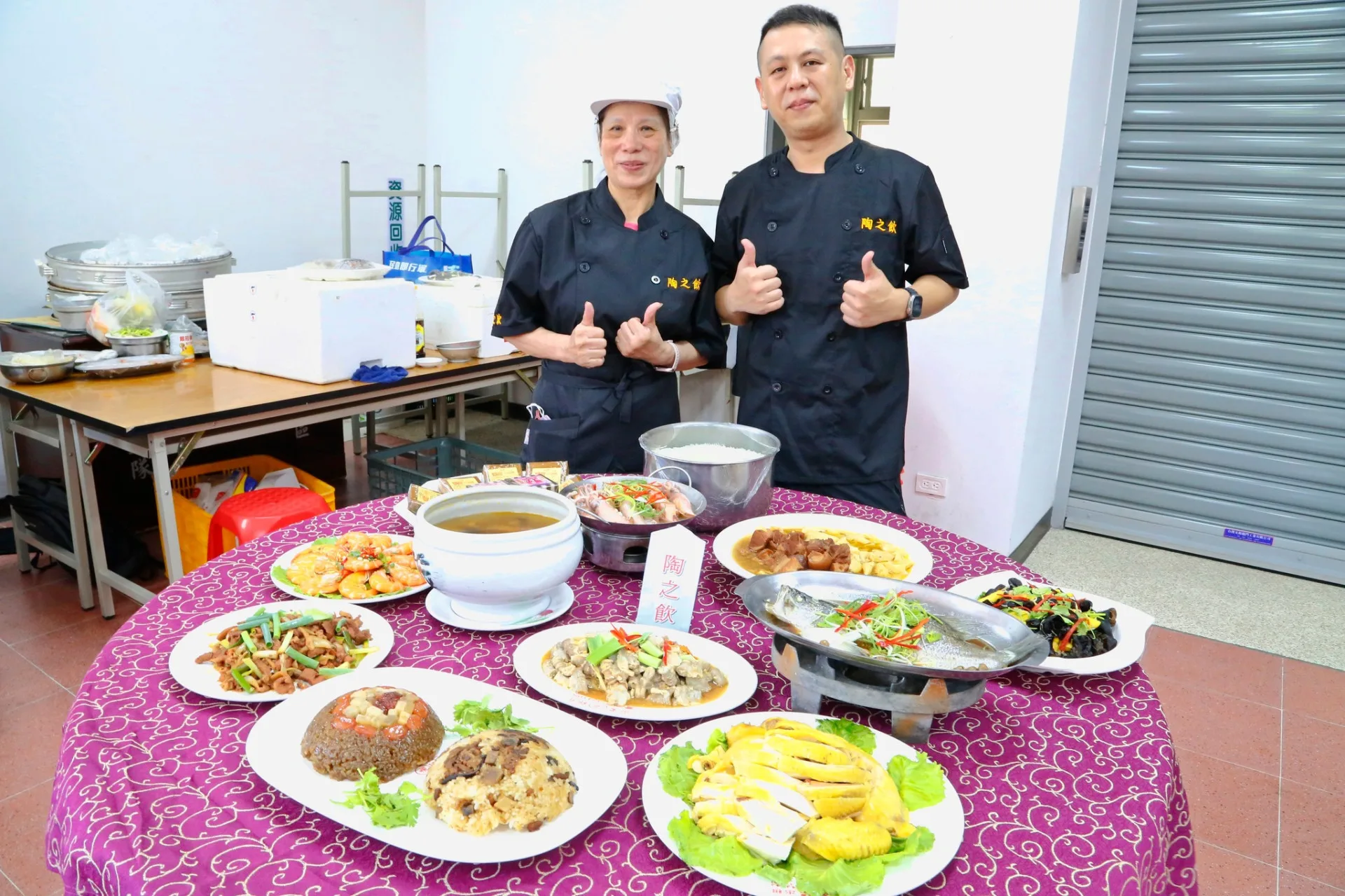 苗栗市公所10月25日下午將在貓裏喵親子公園旁舊經國路舉辦2025客家四炆四炒美食嘉年華活動，邀請6家在地外燴業者，備席140桌客家經典四炆四炒佳餚。