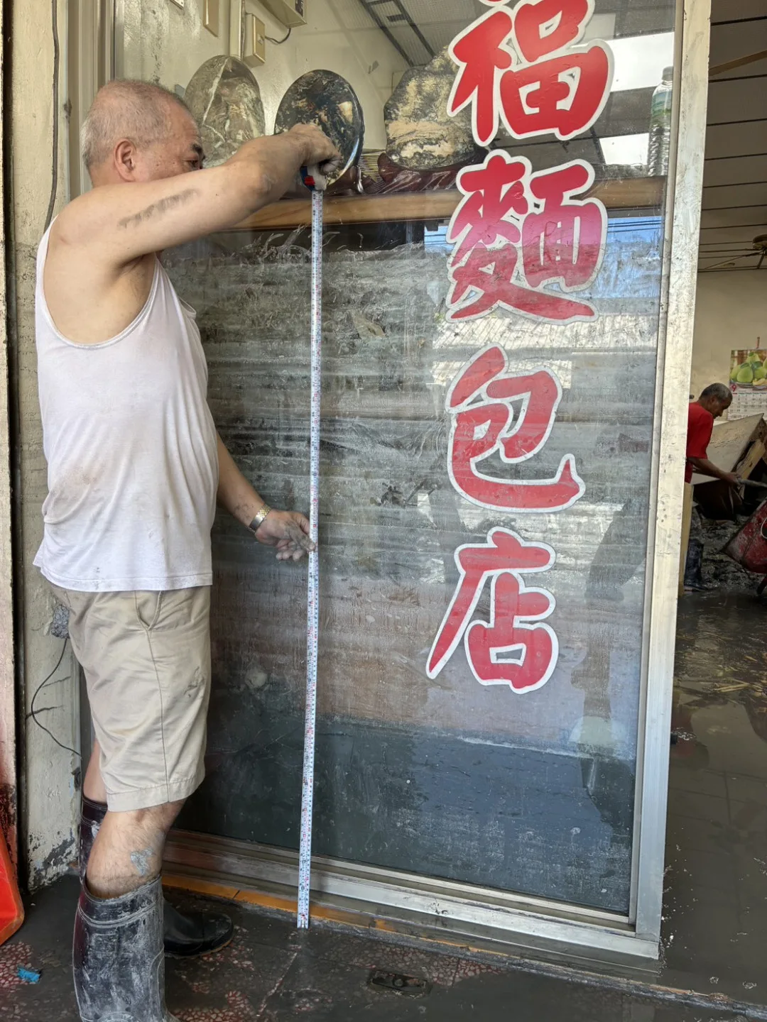 淹水高度達到一米四。黃銘漳提供