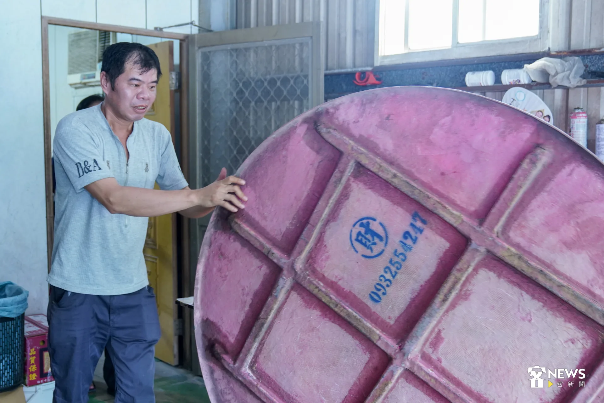 大家聚在李日城家中，一起製作與品嘗越來越少見的台灣料理。洪藝晅攝