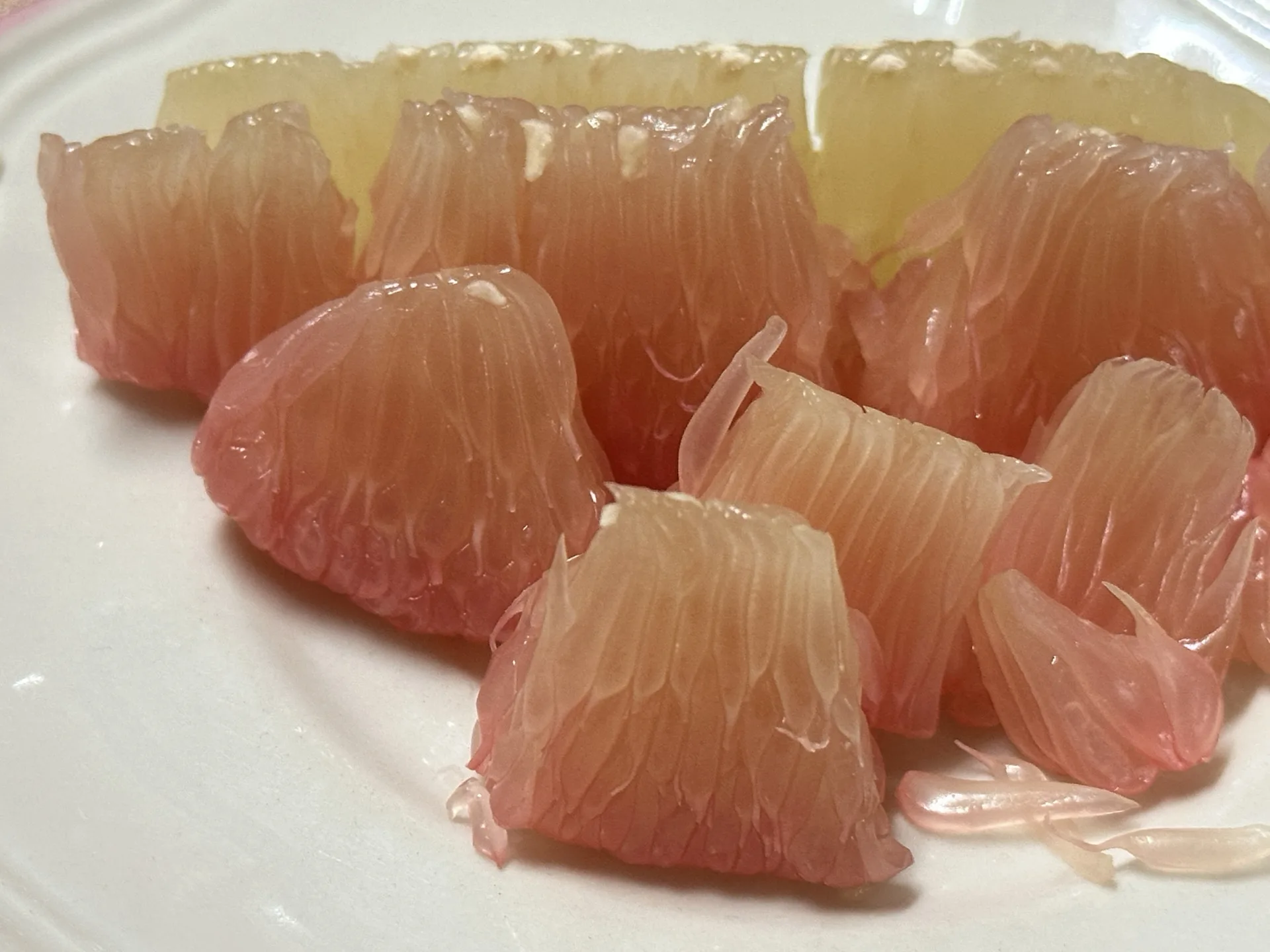 紅文旦這一兩年聲名鵲起，標榜茄紅素的營養價值。蕭秀琴攝