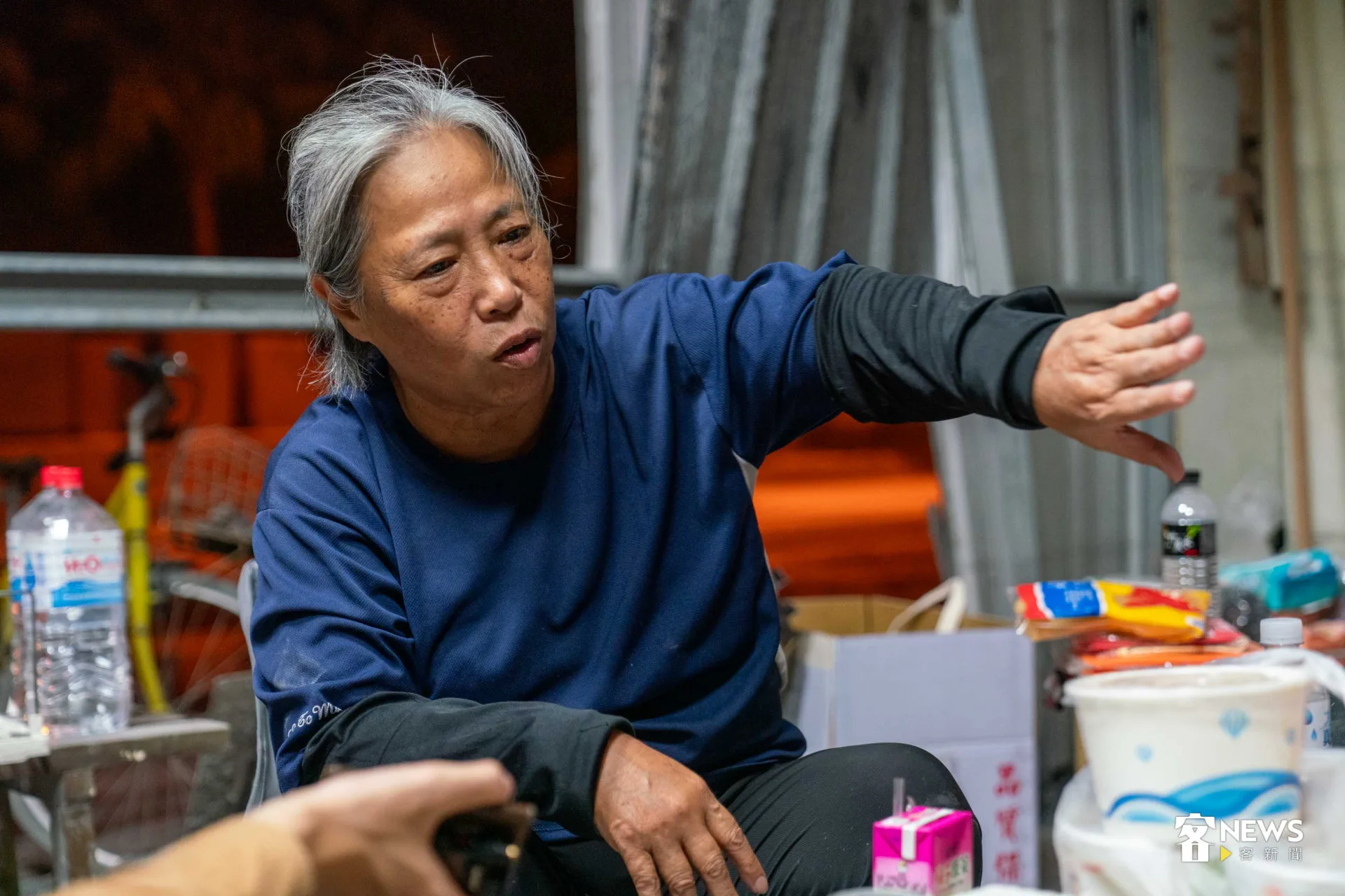 馮先鳳說，有志工打掃完後向他們相認：「我是你們的客人」讓兩人驚喜又感動。范修語攝