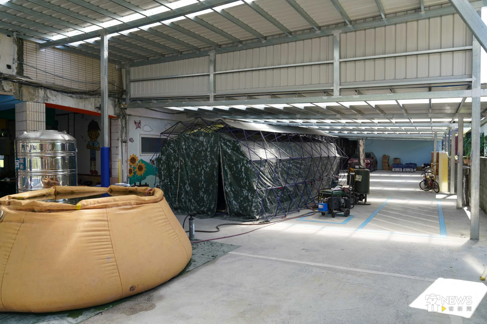 大進國小臨時盥洗設施。李台源攝