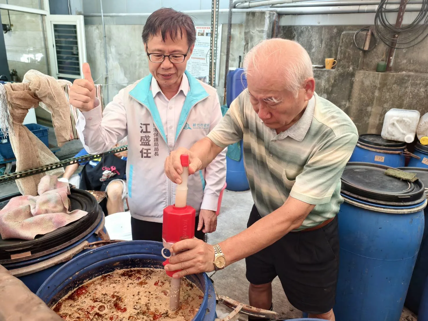 發酵3個月的環保酵素發酵成品。新竹市政府提供