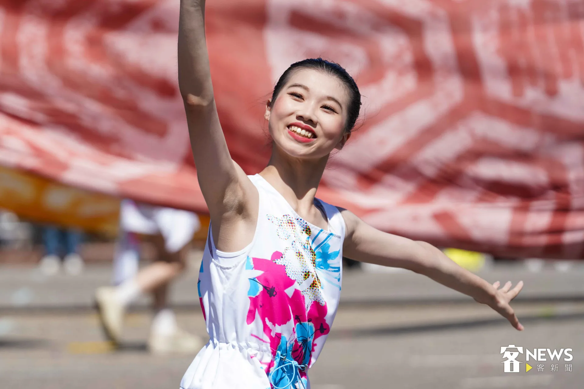 客家委員會「臺灣細妹　放勢行」演出。李台源攝