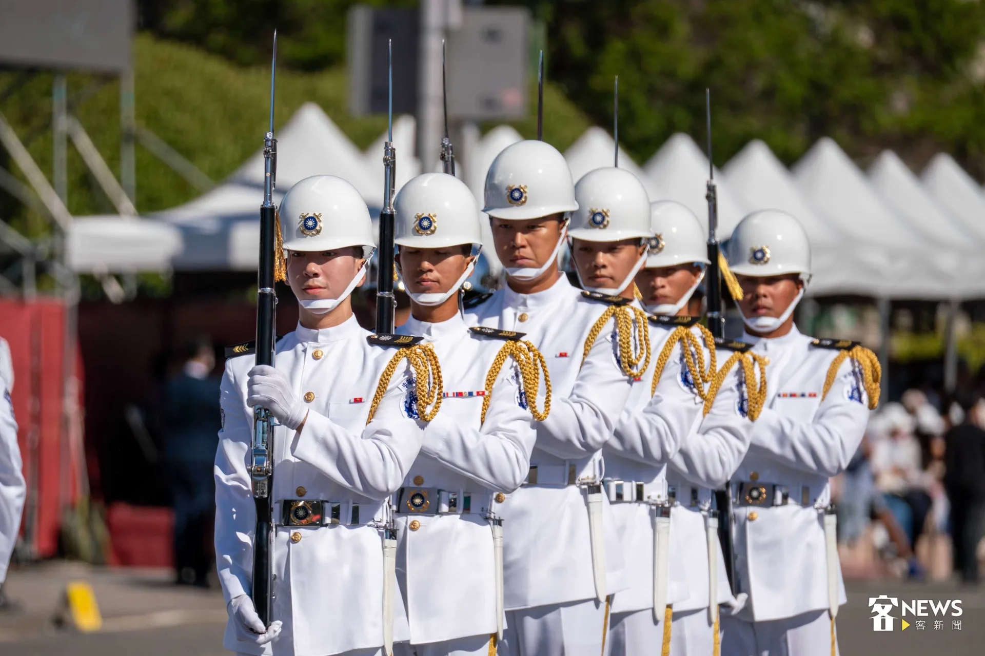 國防部聯合樂隊暨三軍儀隊在國慶大典演出。范修語攝