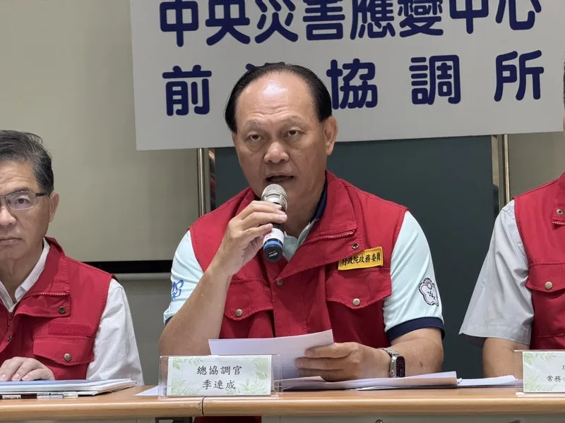 災區總協調官季連成13日表示,災區砂土未來會做全盤的去化,將垃圾與砂土分開,再將砂土做有價值的運用。中央社