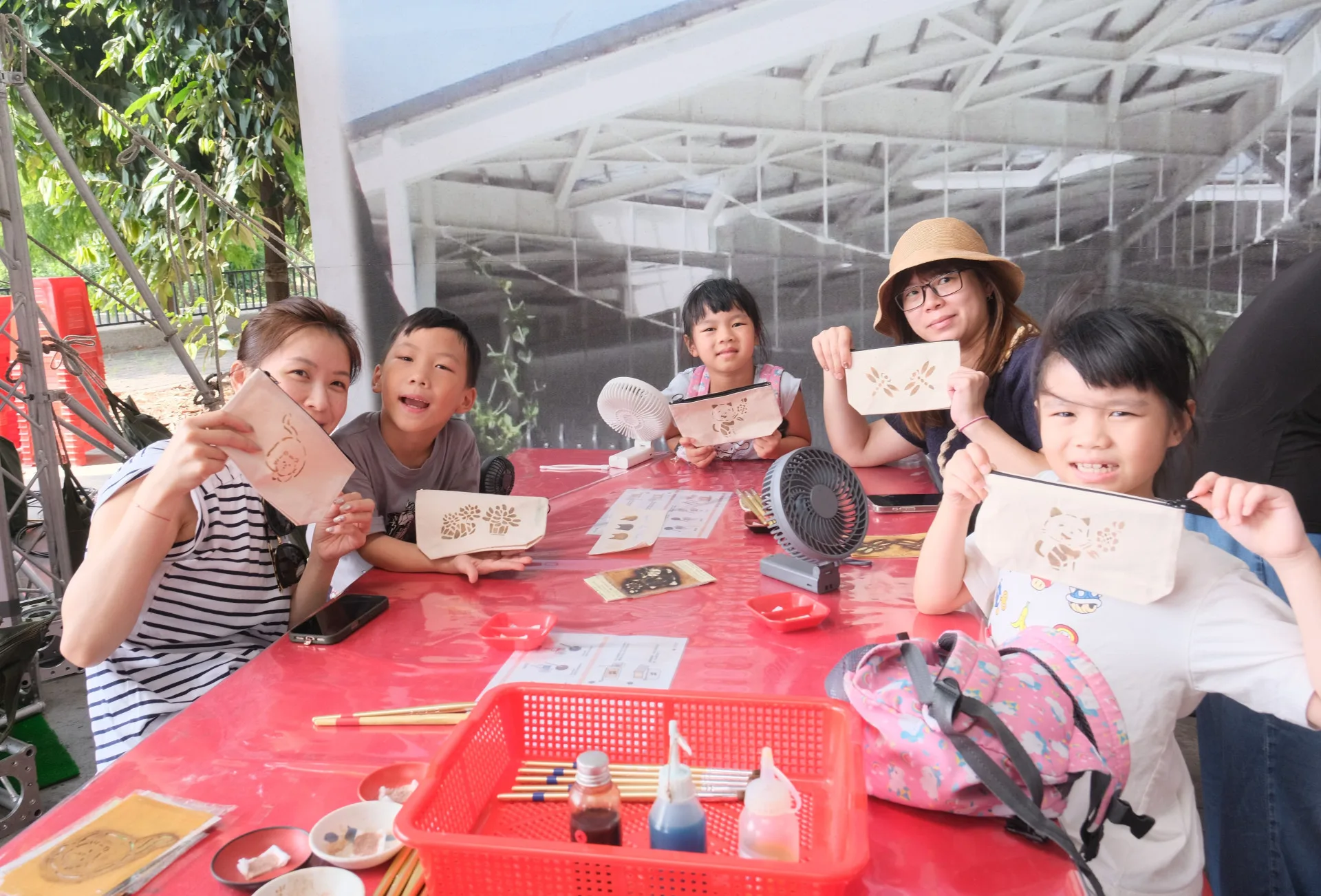 親子體驗柿染DIY。新竹縣政府提供