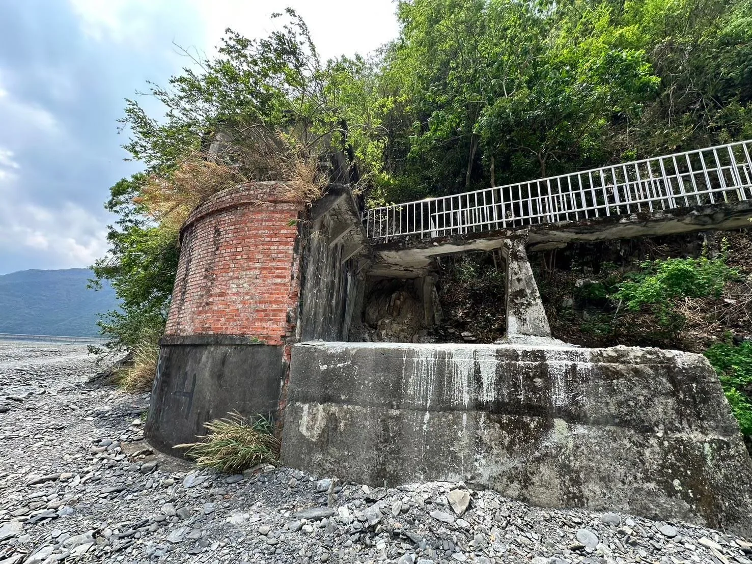 力里溪進水塔。屏東縣政府提供