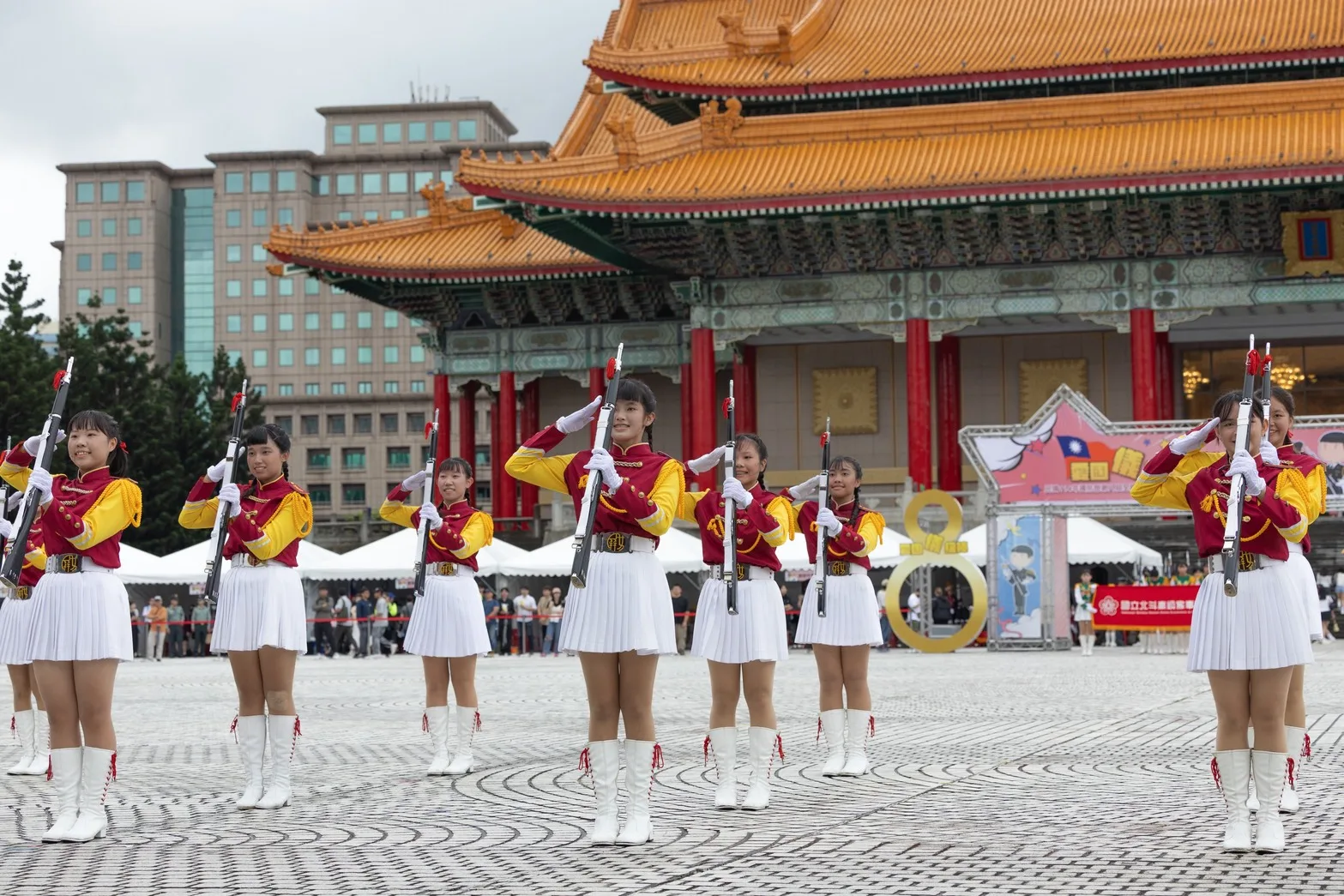 橘高校吹奏樂部與農大二高吹奏樂部此行來台將與屏東女中儀隊交流。文化總會提供