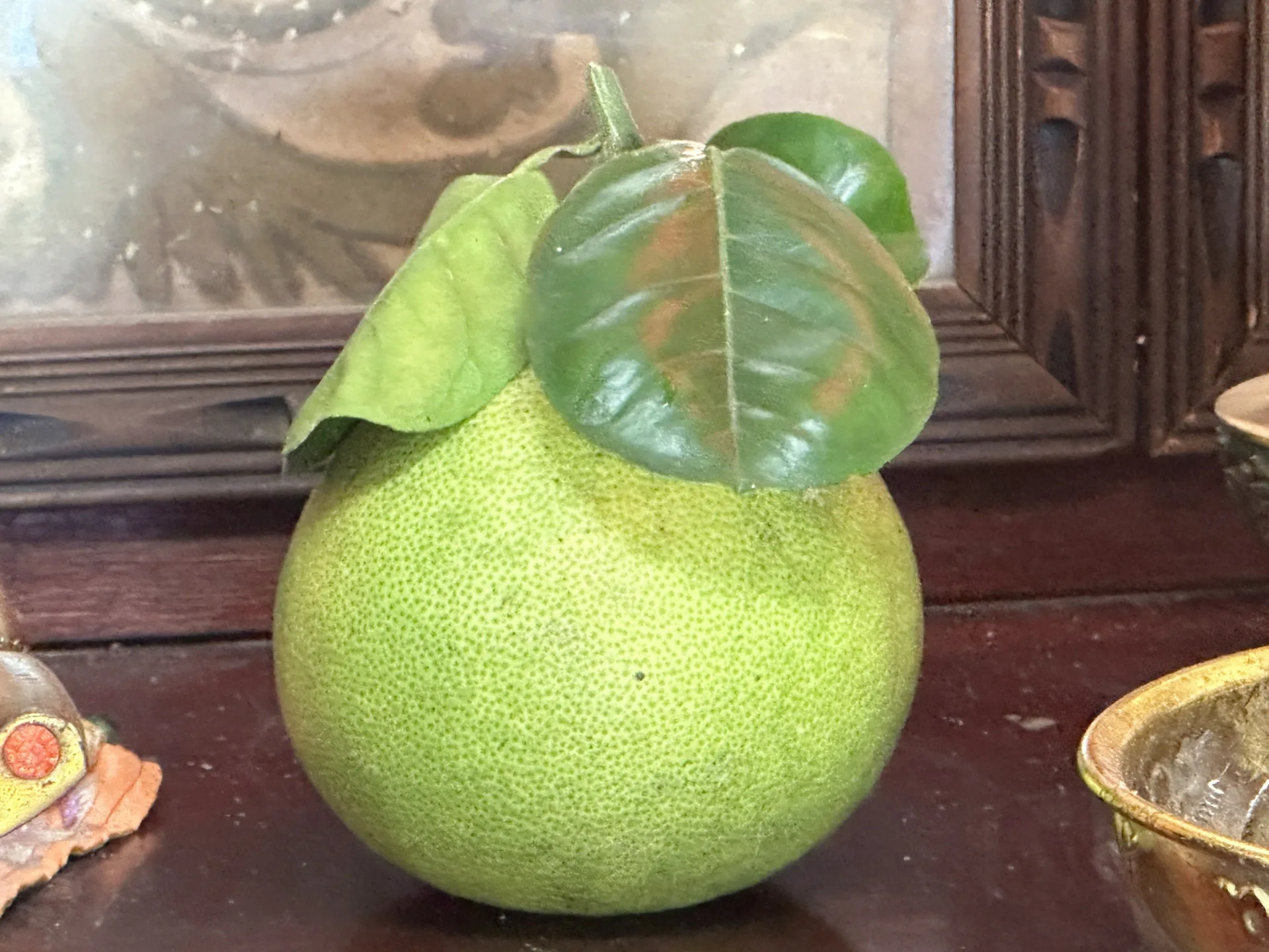 供桌上的西施柚。蕭秀琴攝