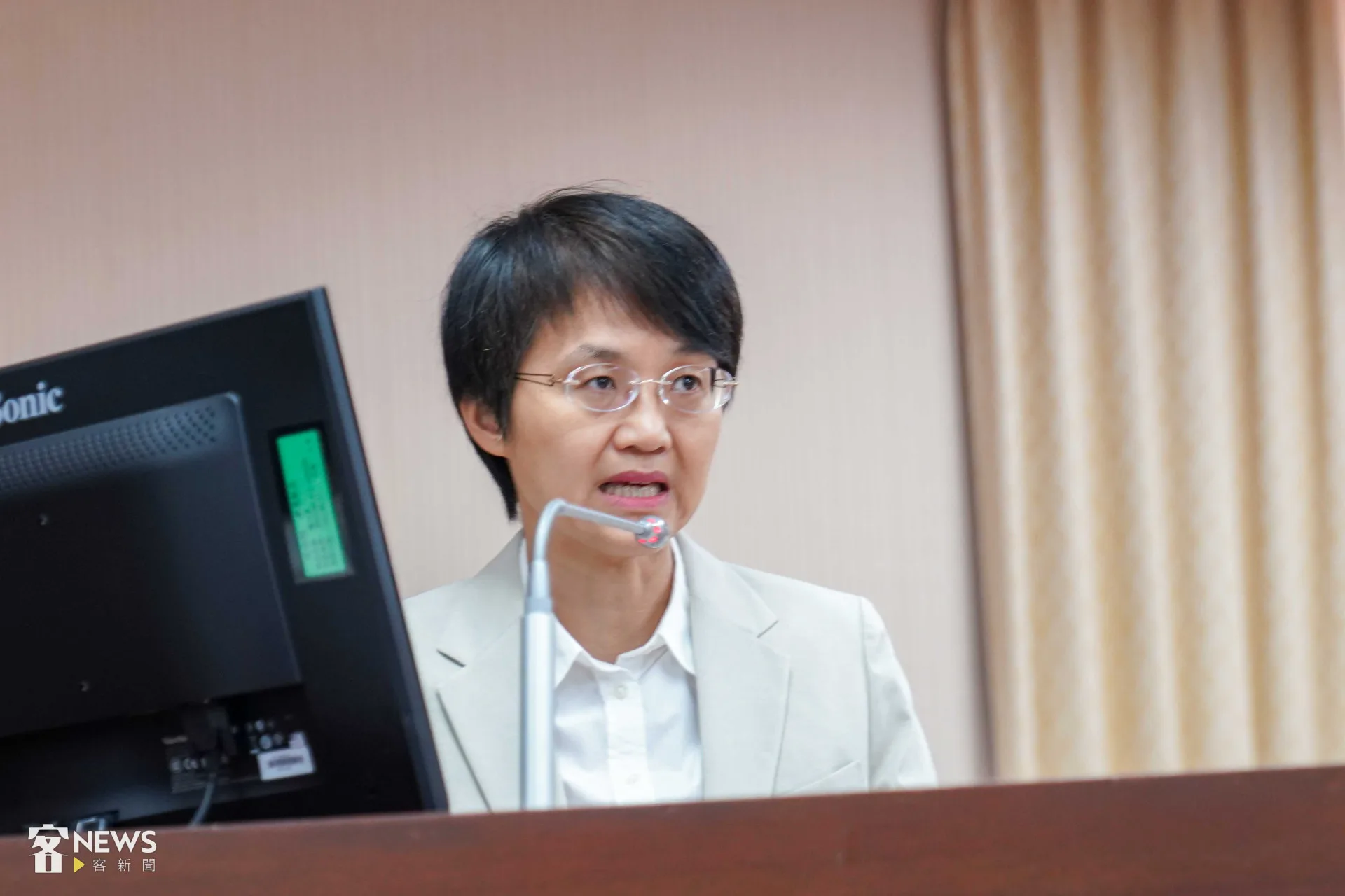 古秀妃說明希望明年能繼續發行客家幣，也會討論使用範圍與年齡限制。李台源攝