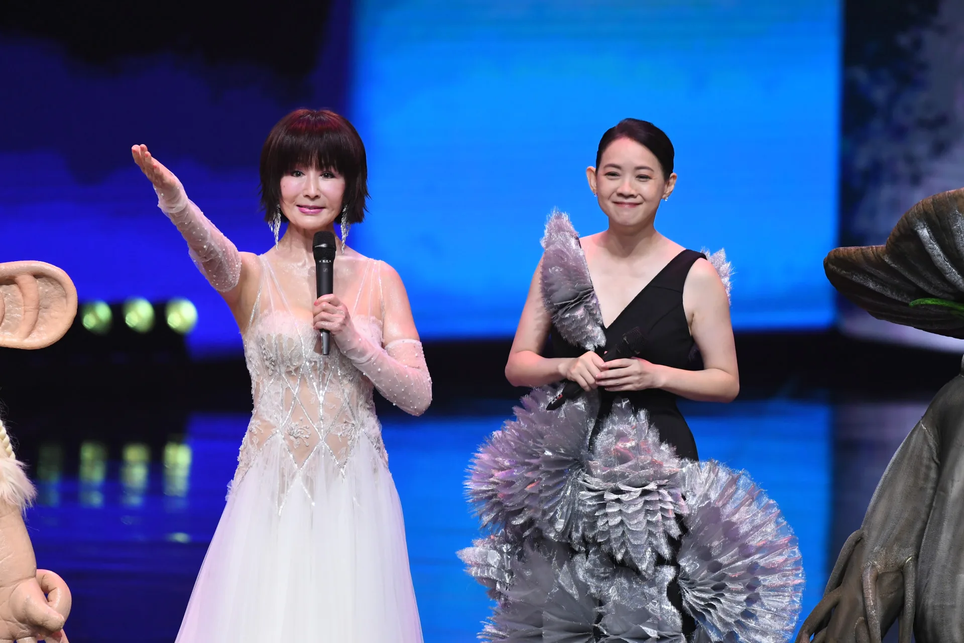 戲劇類典禮收視最高點則落在「一代女皇」潘迎紫出場頒獎,在35到54歲女性觀眾(F35-54) 族群中,高達5.02%。三立提供