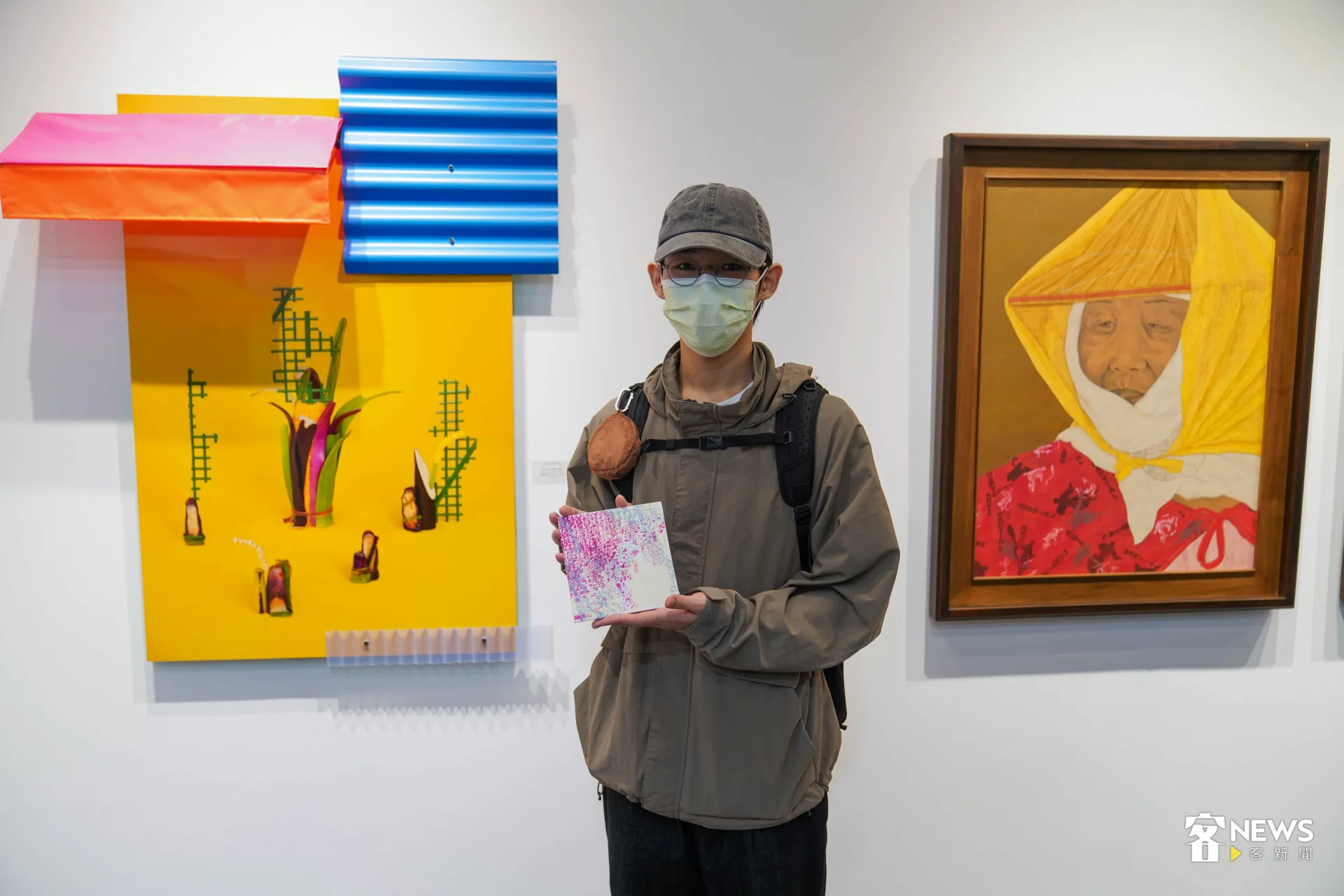 台師大美術系學生姚仲鈞現場即興創作,並分享創作發想。范修語攝