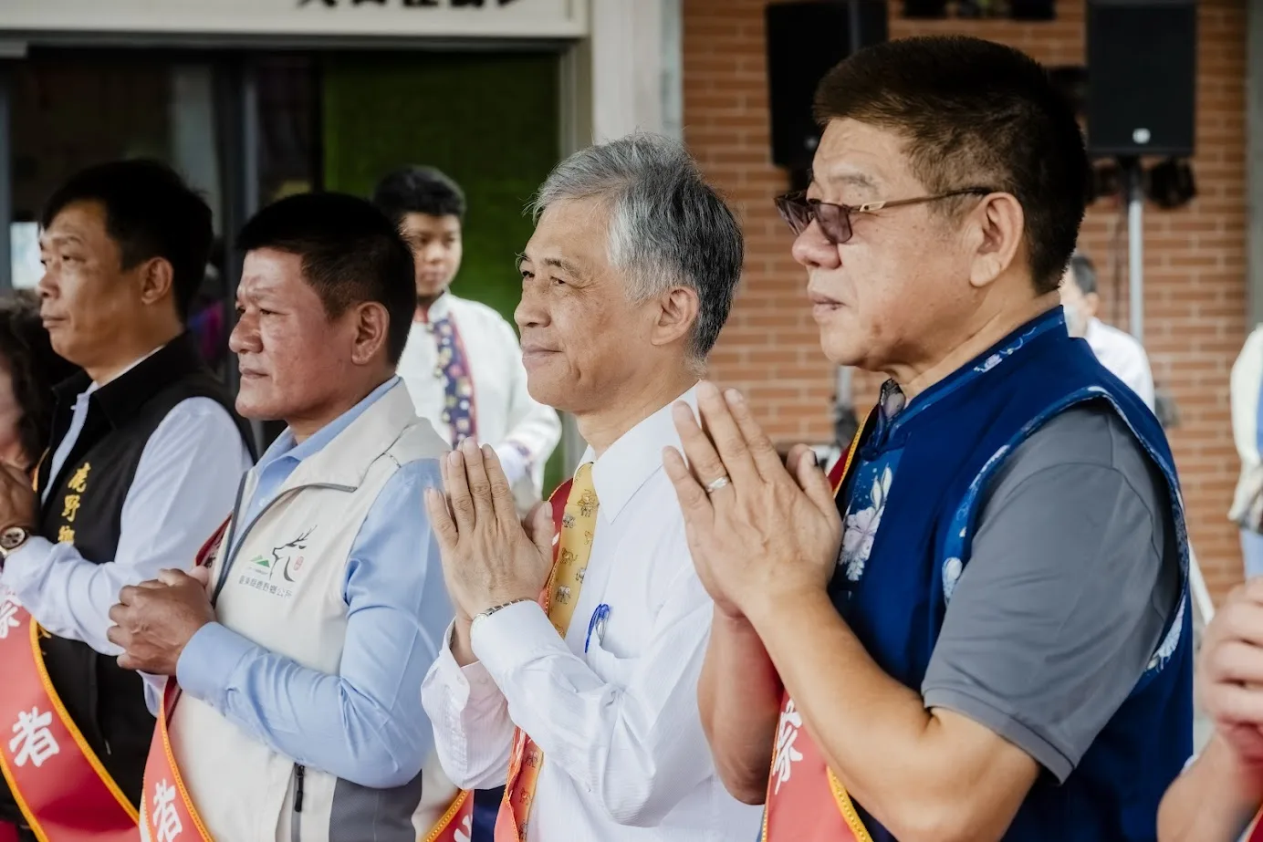 客委會副主委范佐銘(中)出席台東好米收冬祭。客家委員會提供