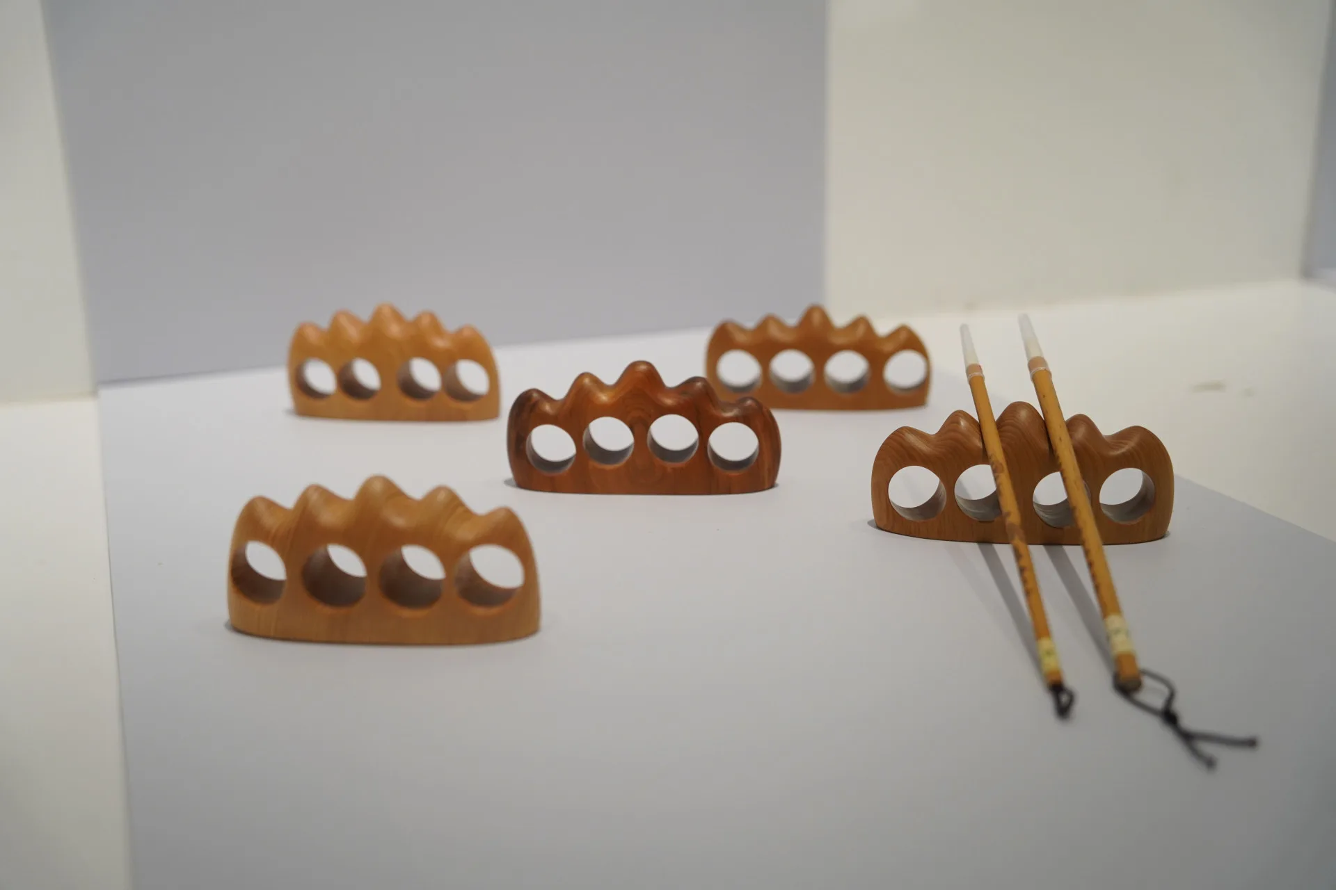 第三屆「匠心之夢」全國文創工藝競賽精巧組金獎作品《虎指山》。