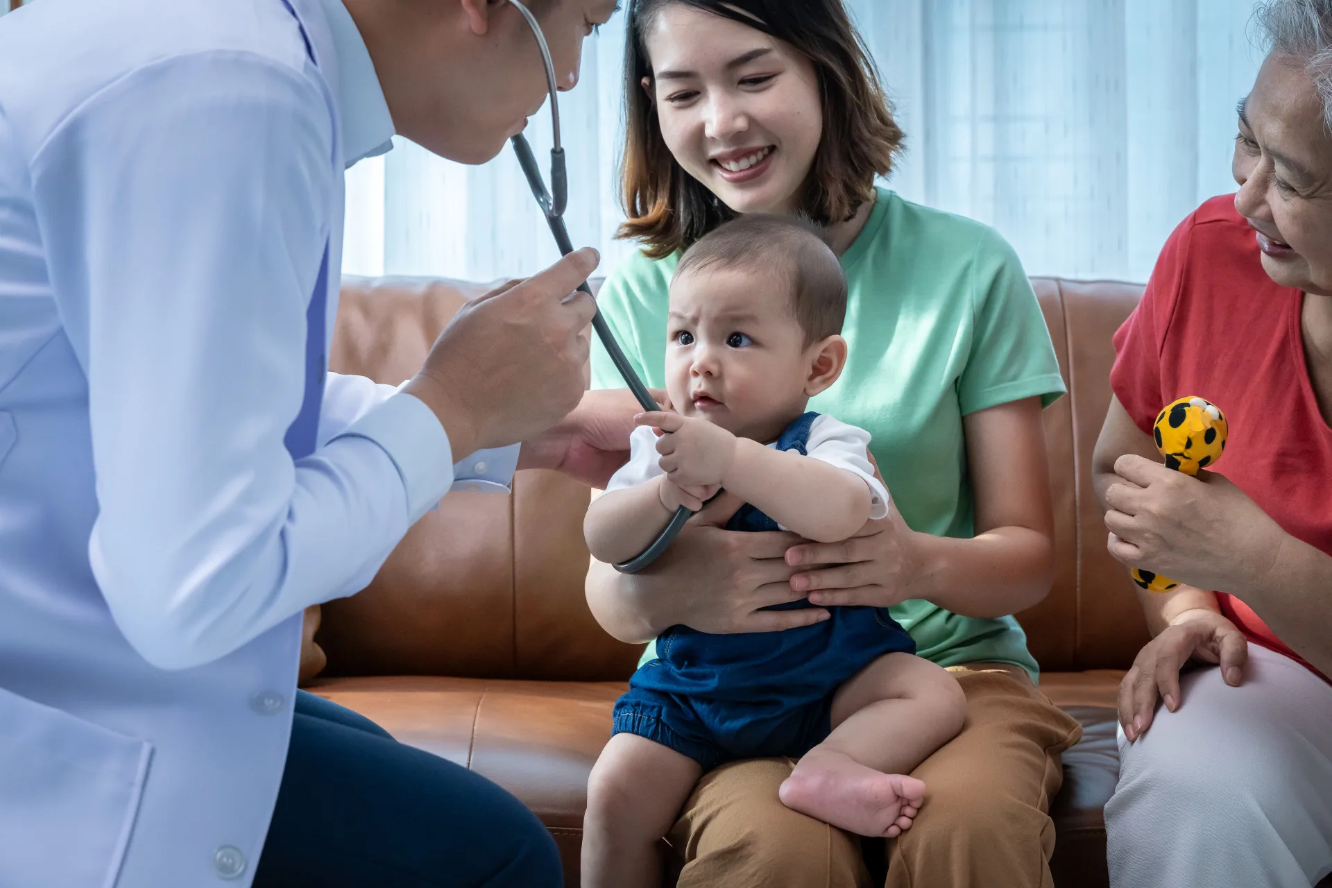 衛福部明(2026)年預計投入新台幣249億元,將調升4大兒童急重症支付。示意圖。資料圖源envato