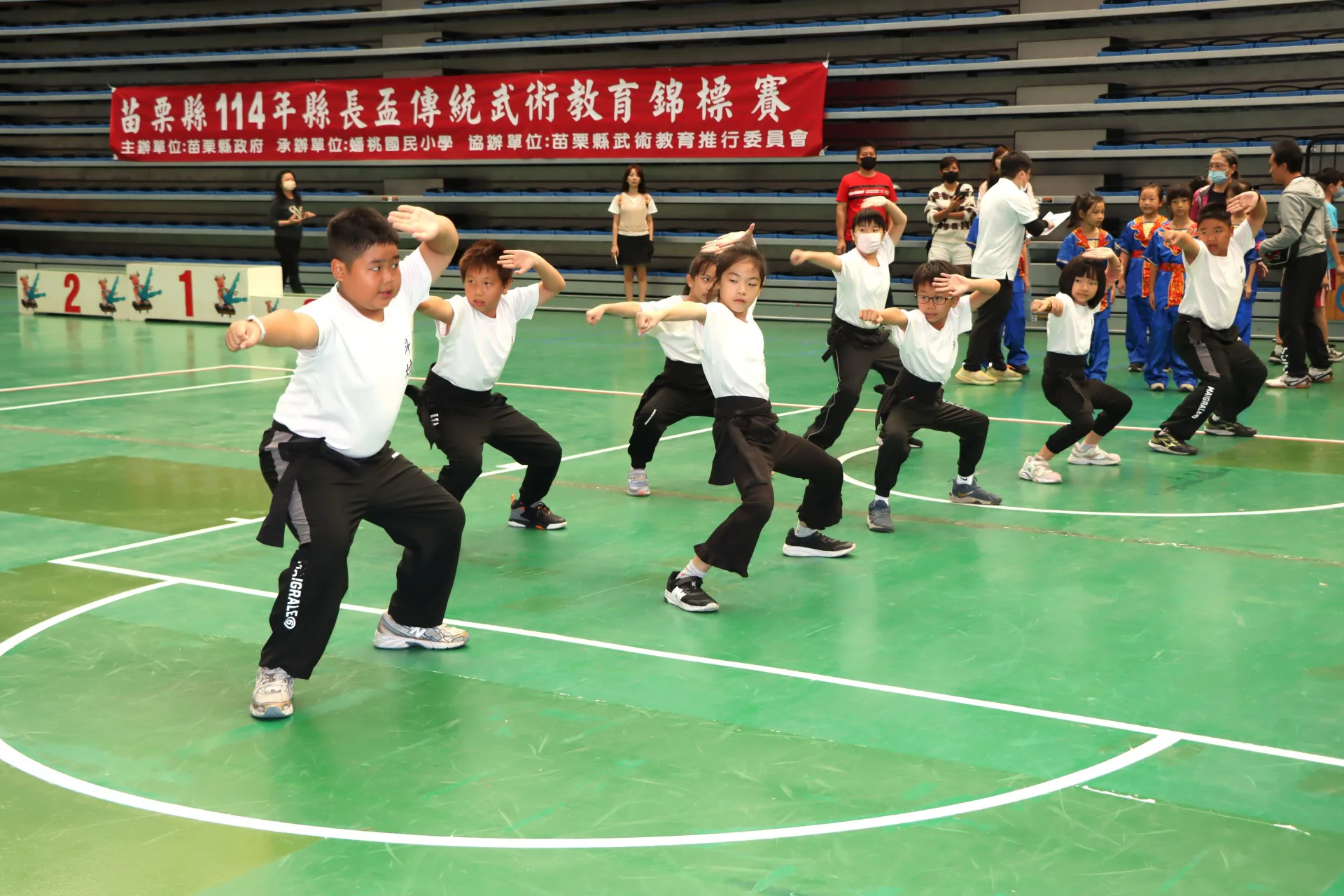 2025年縣長盃傳統武術教育錦標賽,共22所學校、約350位好手切磋武術技藝。苗栗縣政府提供