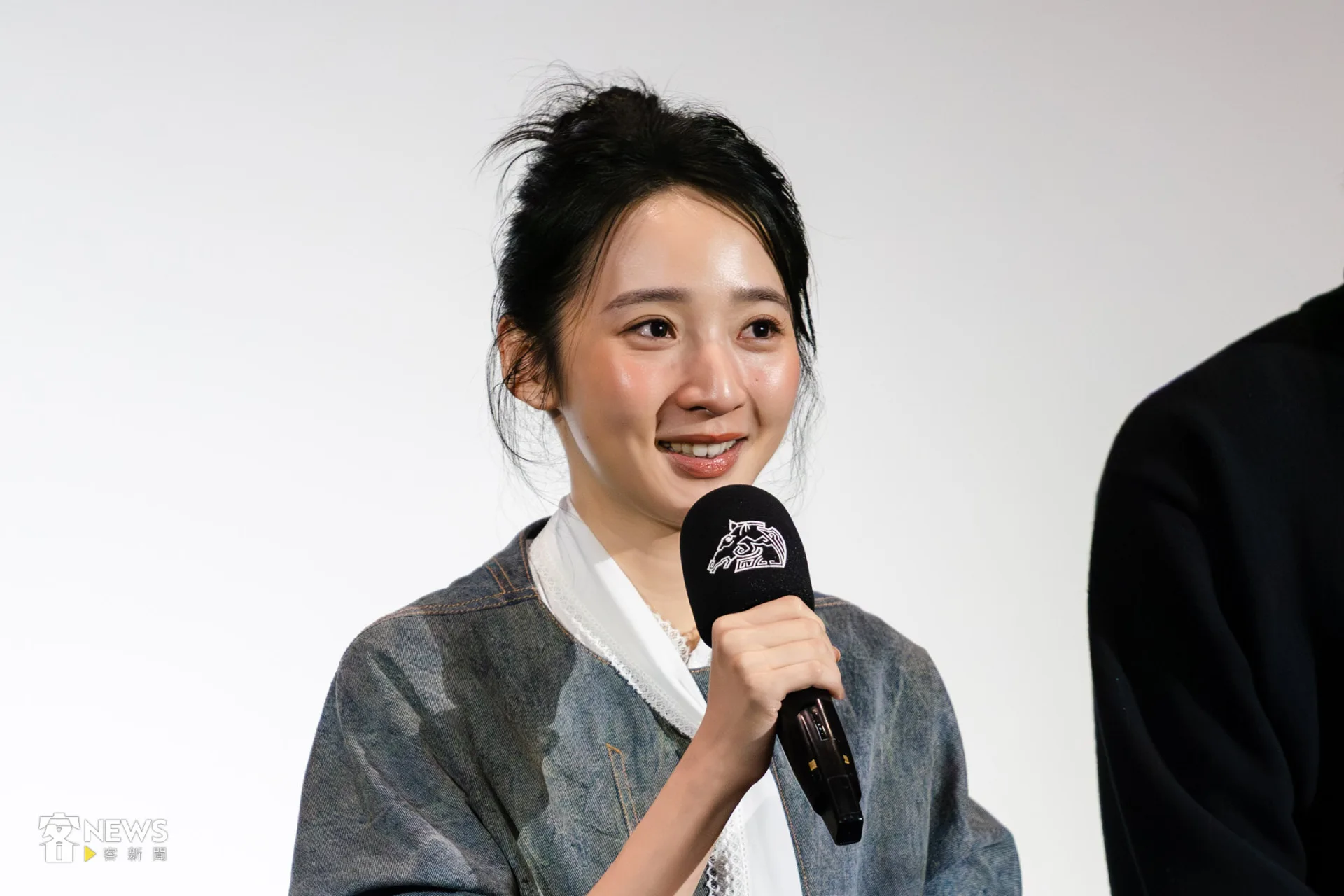 李沐說到電影中練習客語有時讓他很挫折，但受到客語指導老師熱情感染，讓他有繼續下去的動力。朱愷元攝