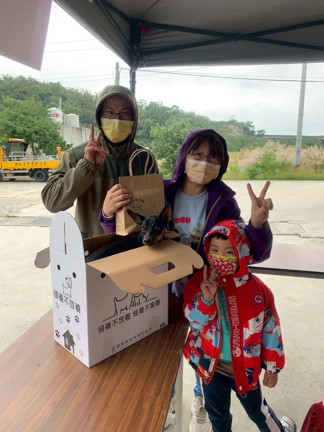 民眾參與活動踴躍，來自各地的家庭到場。苗縣府提供