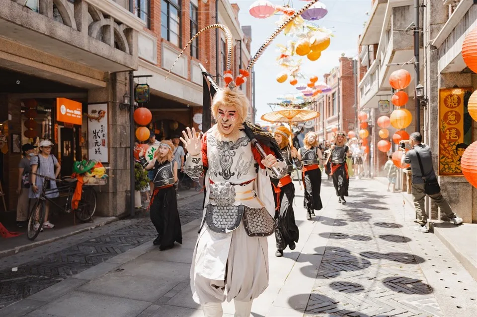 國立傳統藝術中心宜蘭傳藝園區每週五至週一，宜蘭縣民免費入園。觀光署提供