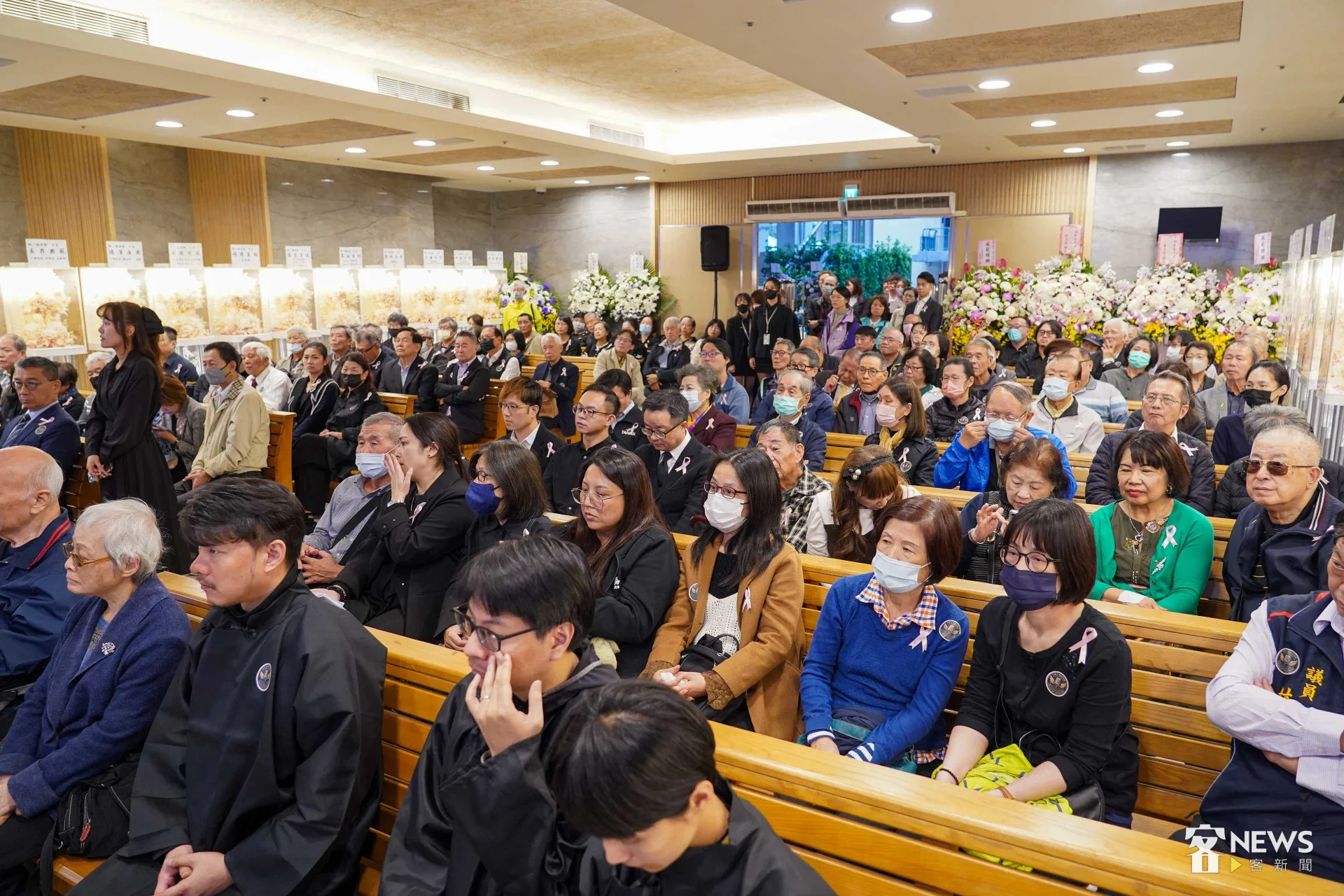 許多老友與戰友一同悼念林一雄。李台源攝