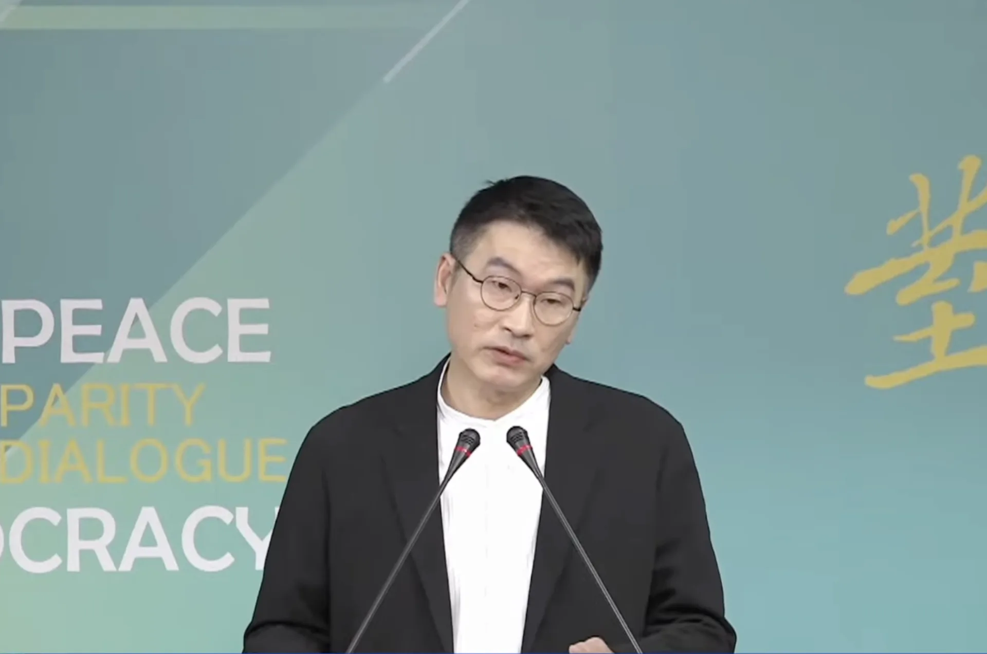 梁文傑強調，陸委會的立場其實是在保護中配，只有這樣做（放棄中華人民共和國國籍），才能使其免於中共的威脅與風險。大陸委員會提供