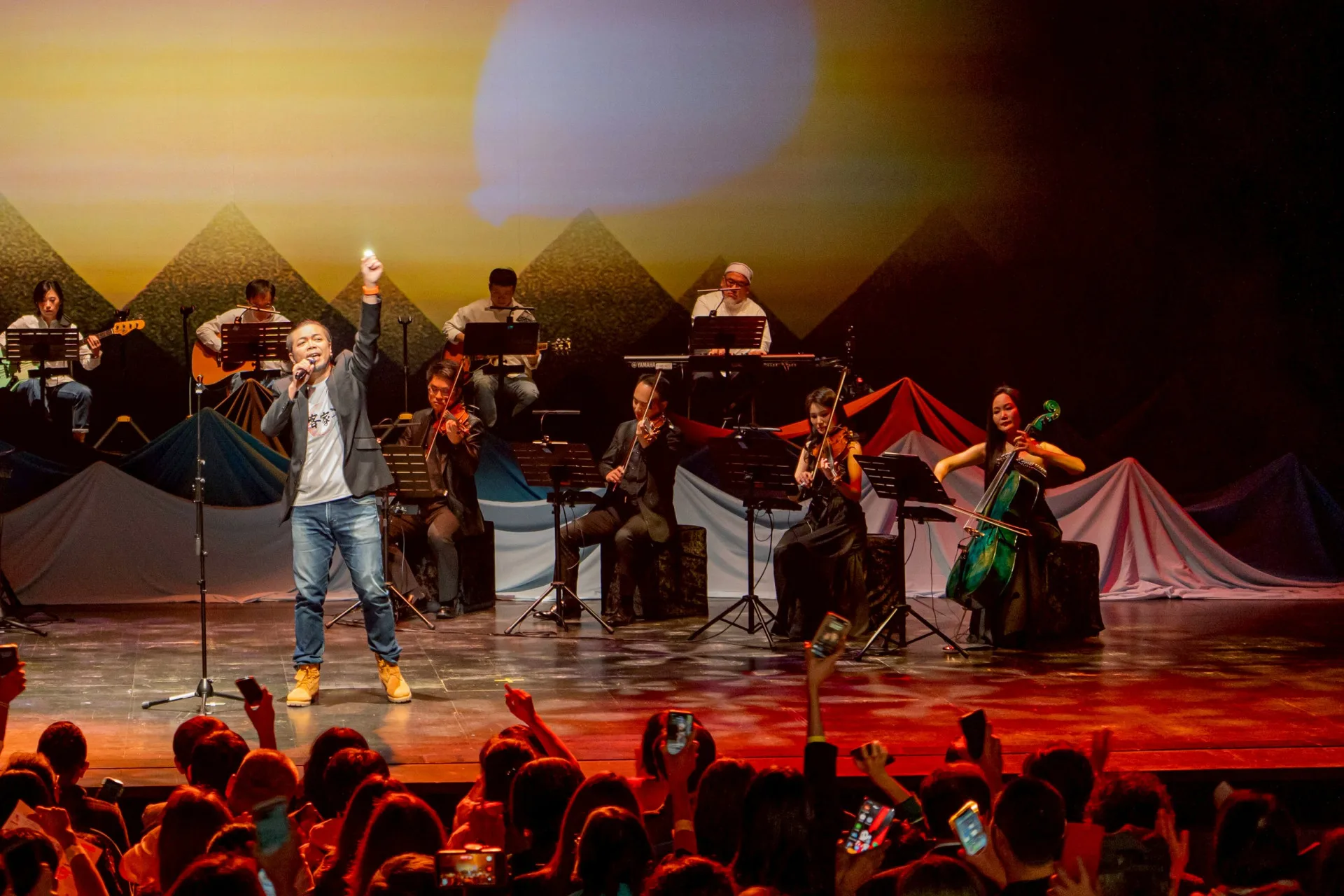 《我的遠方》音樂會劉榮昌登台演唱。台北市客家事務委員會提供