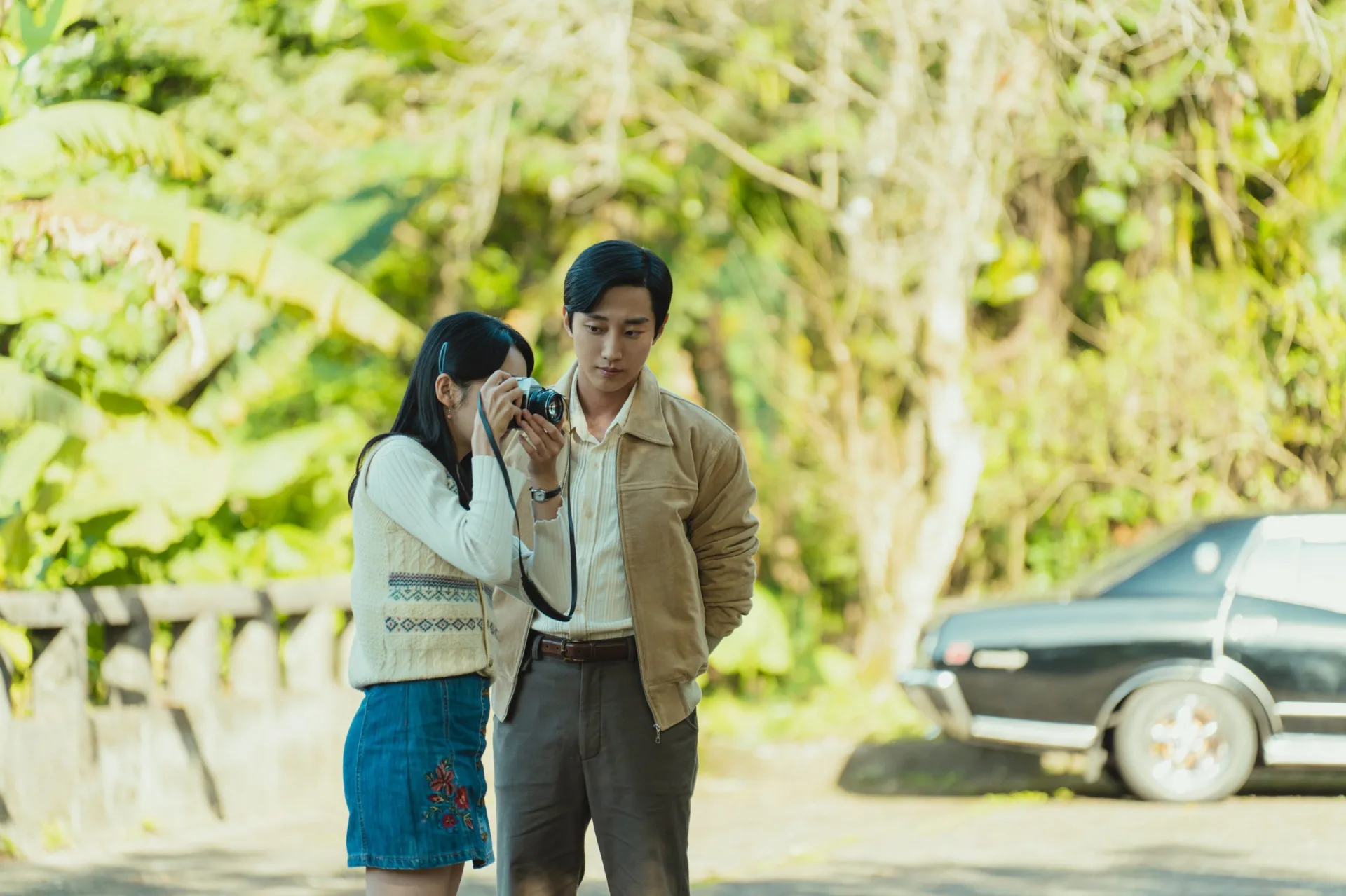 李沐（左）和振永（右）合作電影《那張照片裡的我們》。瀚草文創GrX STUDIO提供