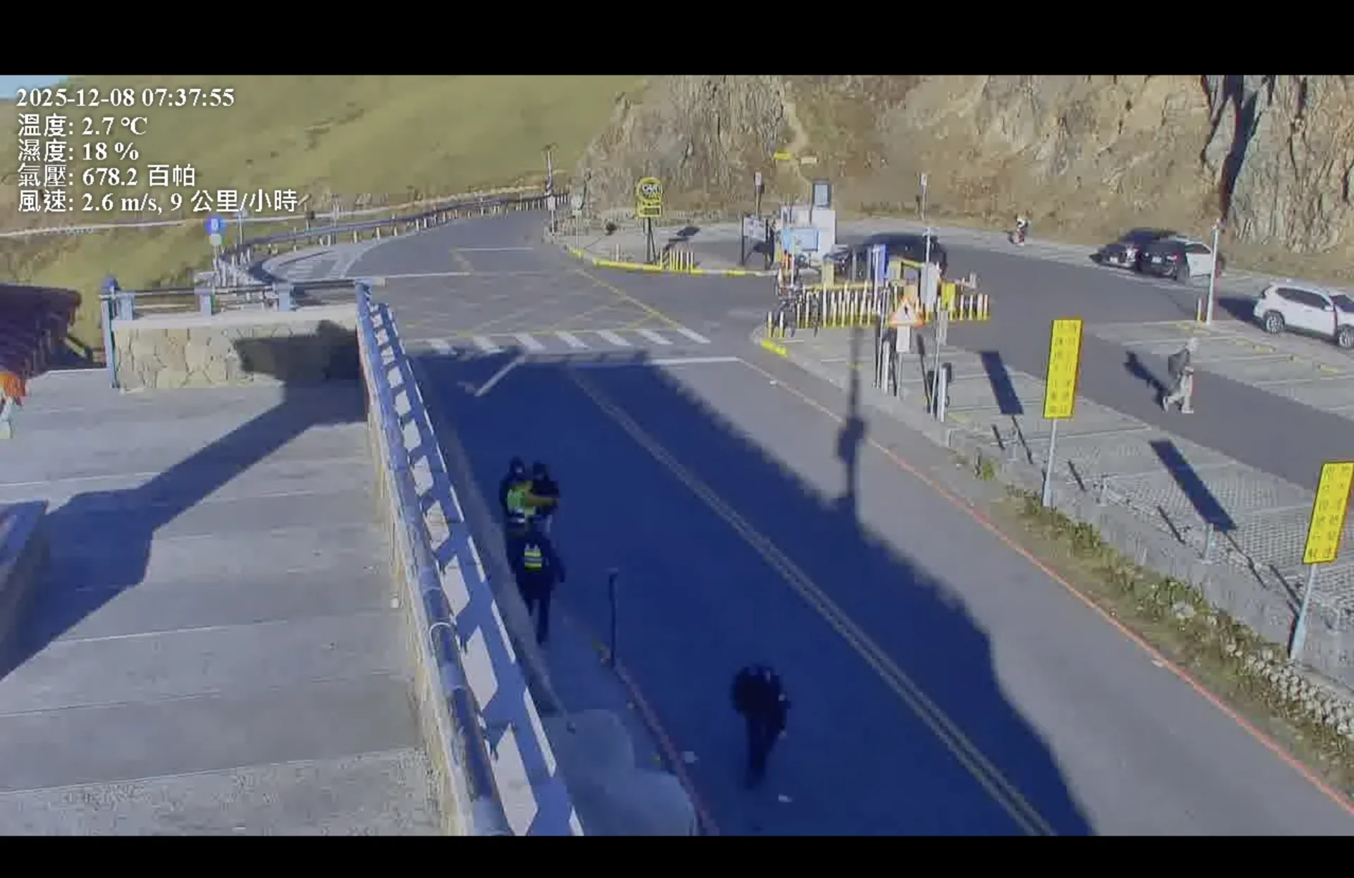 太管處表示，接獲民眾報案後，警方立即前往現場，廖男承認行徑。翻攝自台灣即時影像監視器 YT