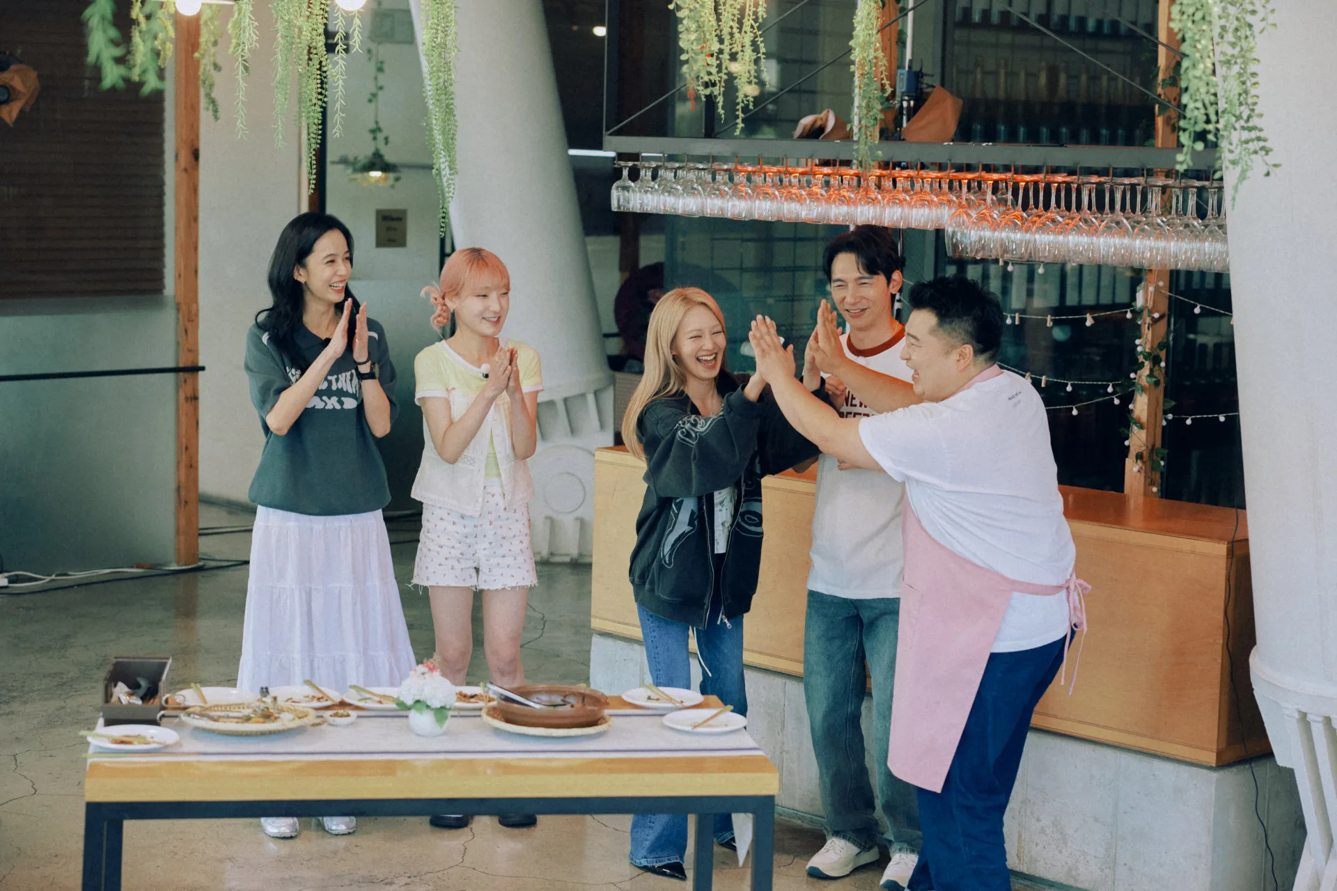 第二季開拍成員展現好交情。客家電視提供