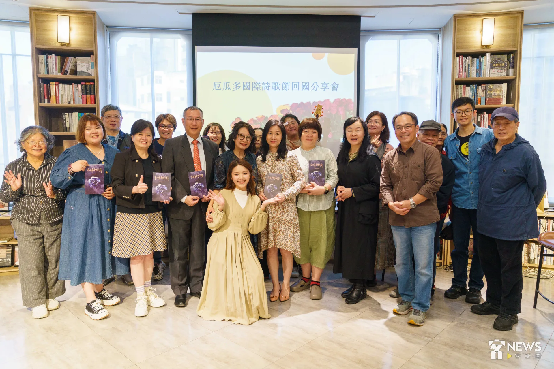 分享會眾人合影。李宥妍攝