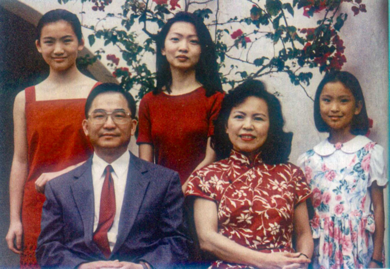 林松煥擔任南非德班總領事時的全家福。林松煥提供