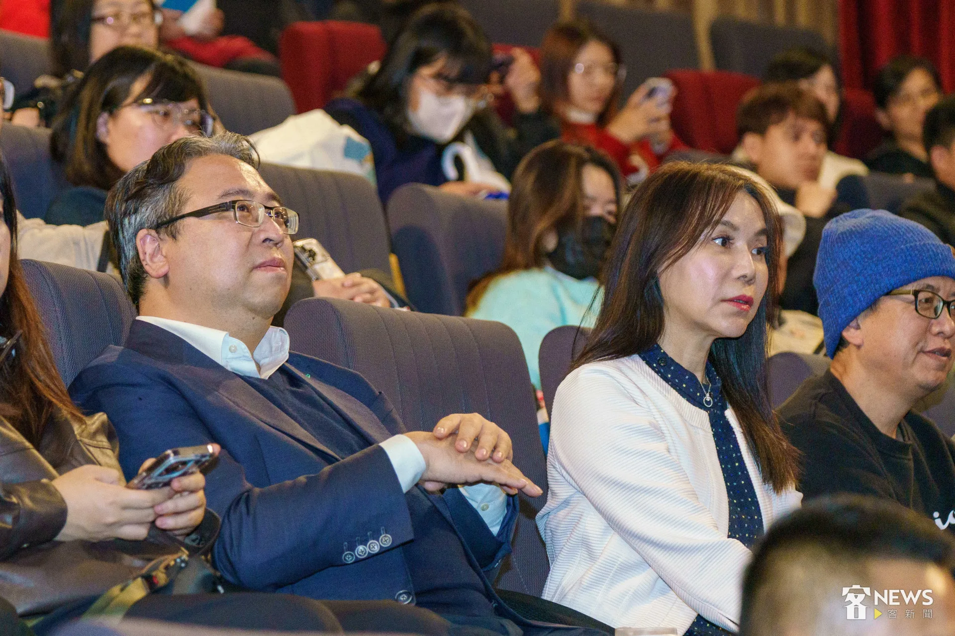 黃世杰（左一）說，《那張照片裡的我們》在「好看」與「歷史意義」間取得了極佳平衡，以照片為切入點，精準還原時代氛圍。李台源攝