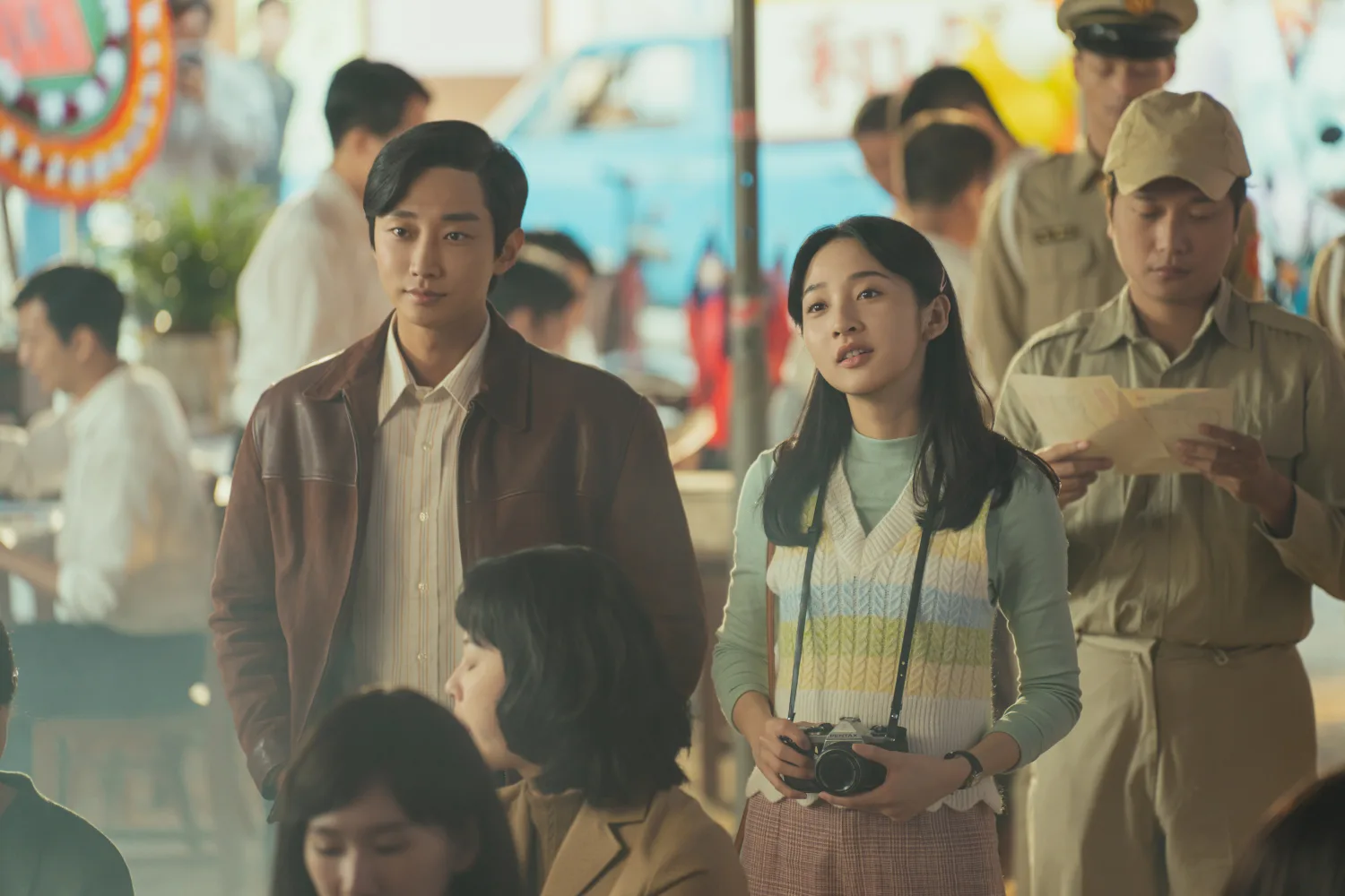 李沐和振永在《那張照片裡的我們》曖昧情愫令人心動。《那張照片裡的我們》劇照,瀚草文創GrX STUDIO提供