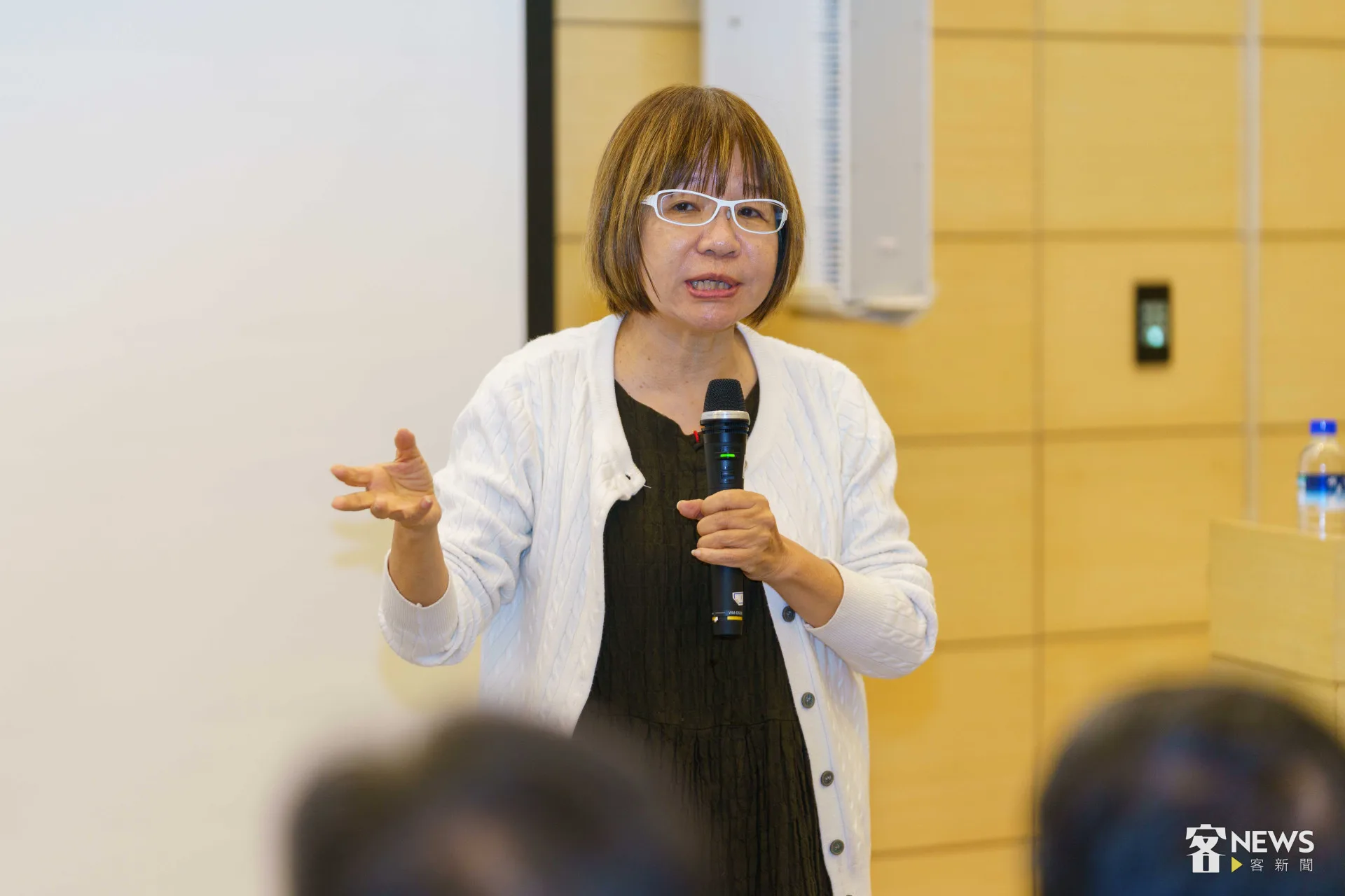 作家張典婉以自身家族經歷談客家女性承擔的家庭責任。李台源攝