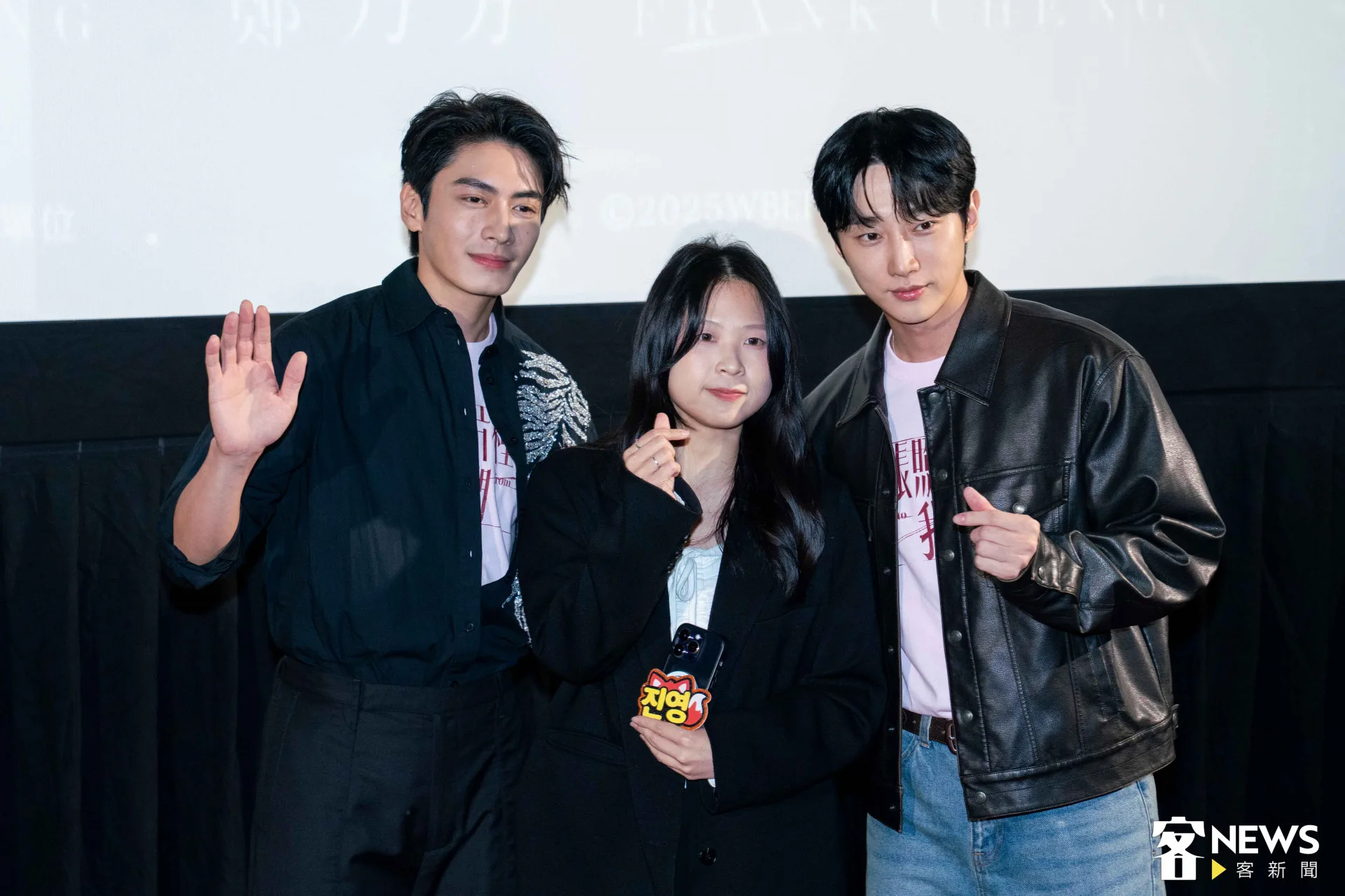 現場觀眾可抽獎與宋柏緯和振永獲得拍立得合照。朱愷元攝