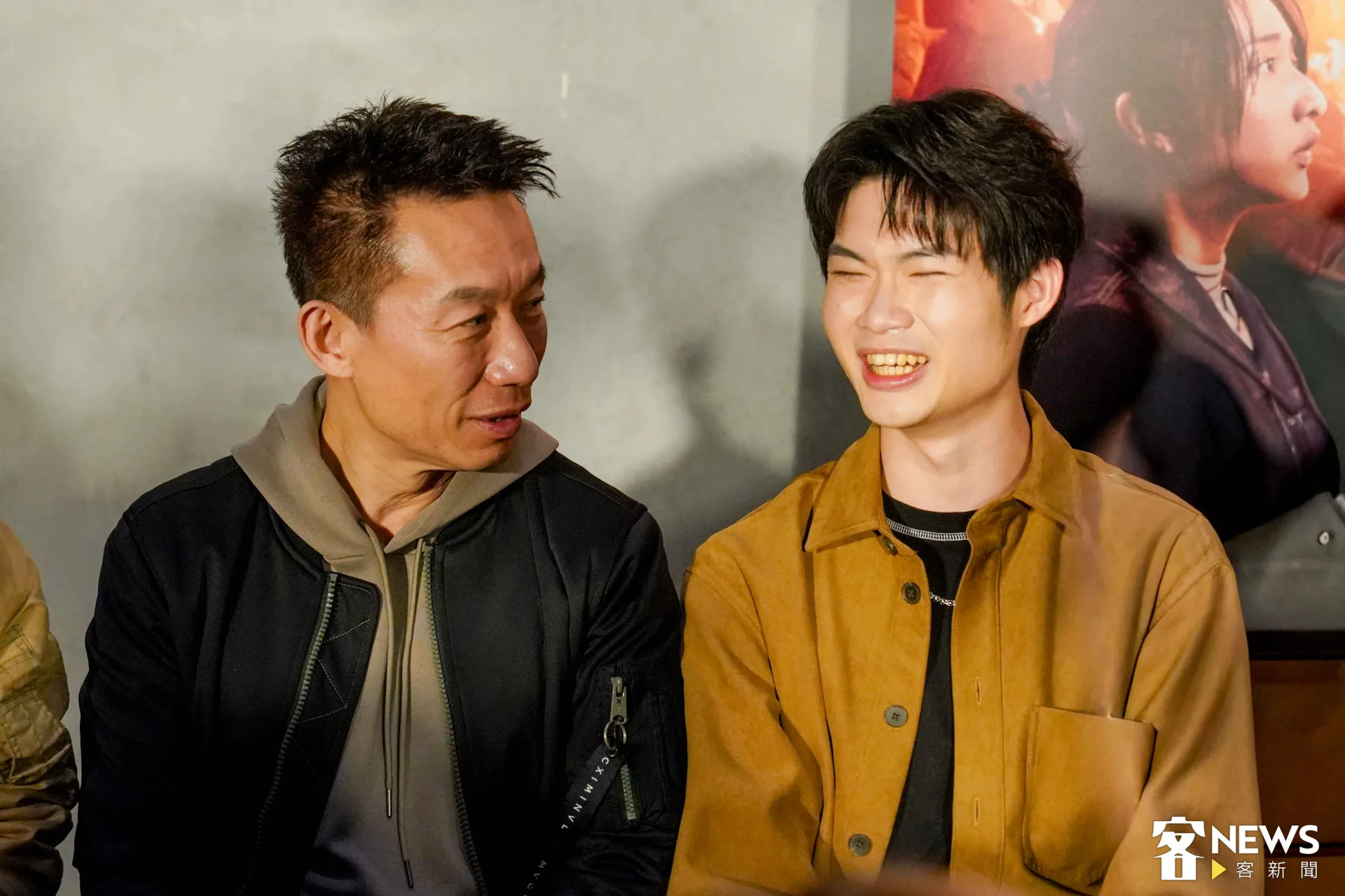 郭子乾被問到是否有給兒子任何拍攝建議,郭子乾強調「安全」第一,隨後幽默地補上一句「因為打到振永會很貴。」朱愷元攝