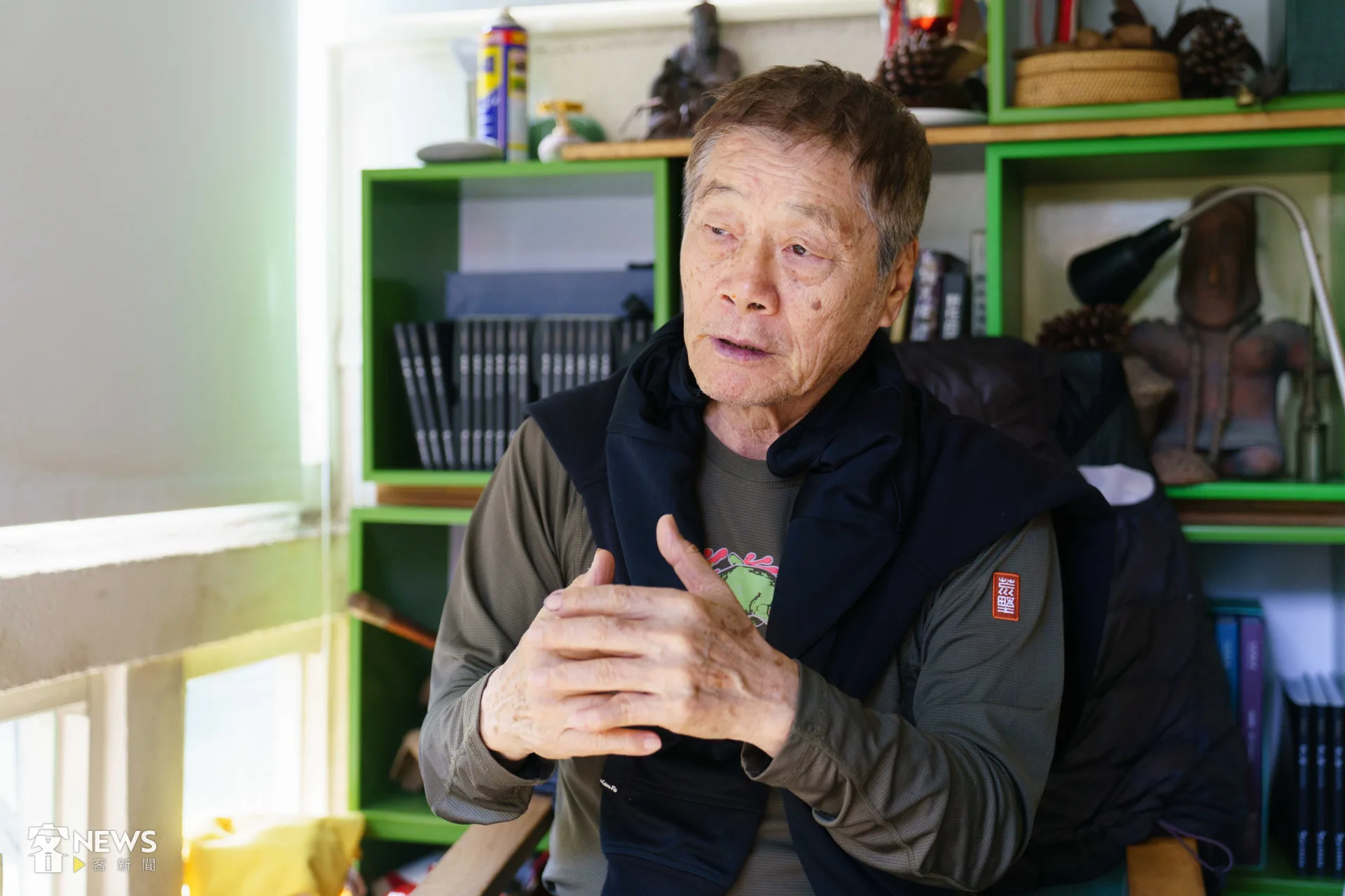 撇除外在的讚譽和「自然書寫作家、生態攝影家」等頭銜，徐仁修笑稱：「我還是哲學家，是梭羅的信徒。」李台源攝