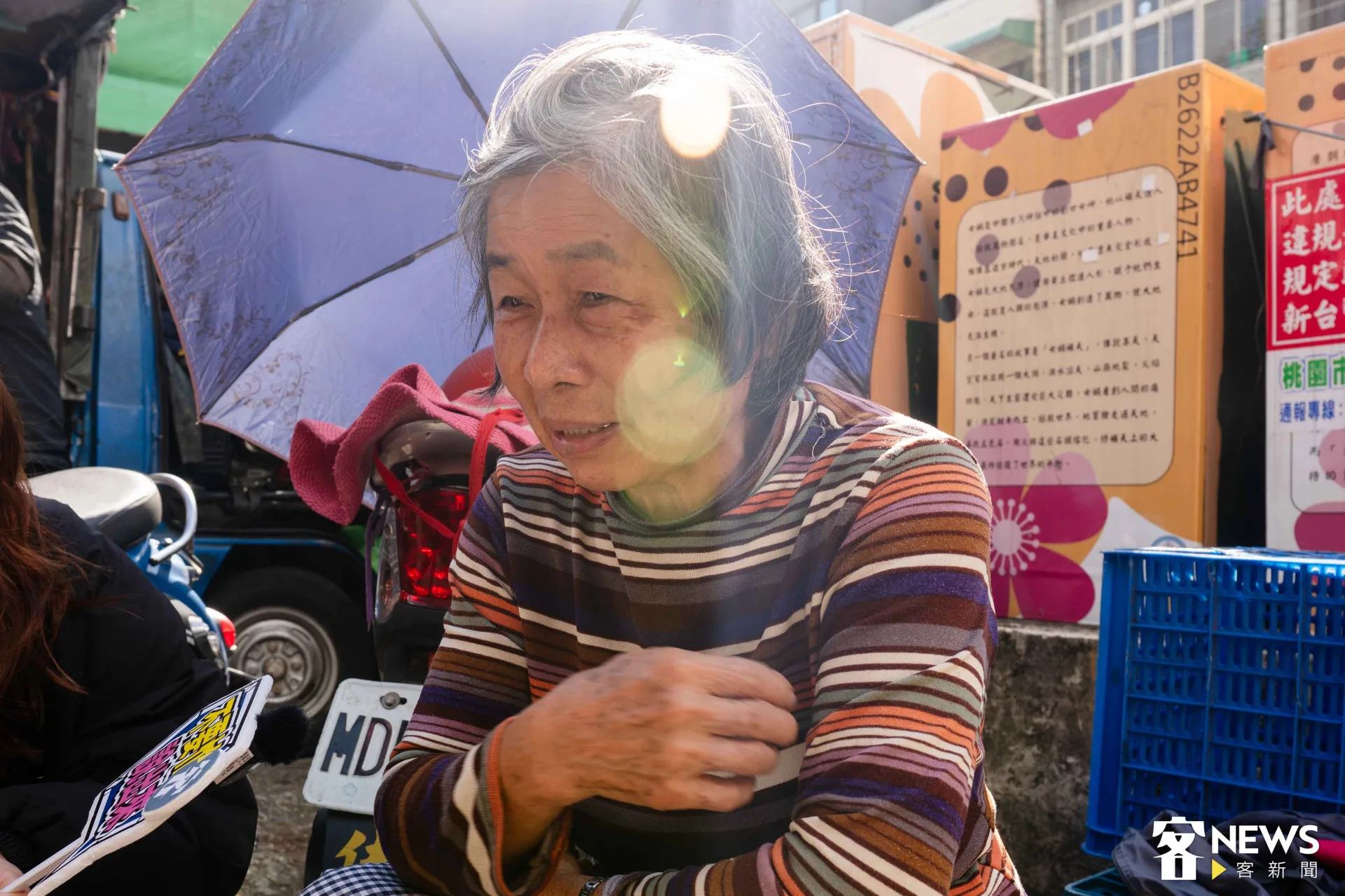 中壢81歲的湯阿婆，仍堅持與孫子說客語，激起小孩的好奇心，會主動詢問。朱愷元攝