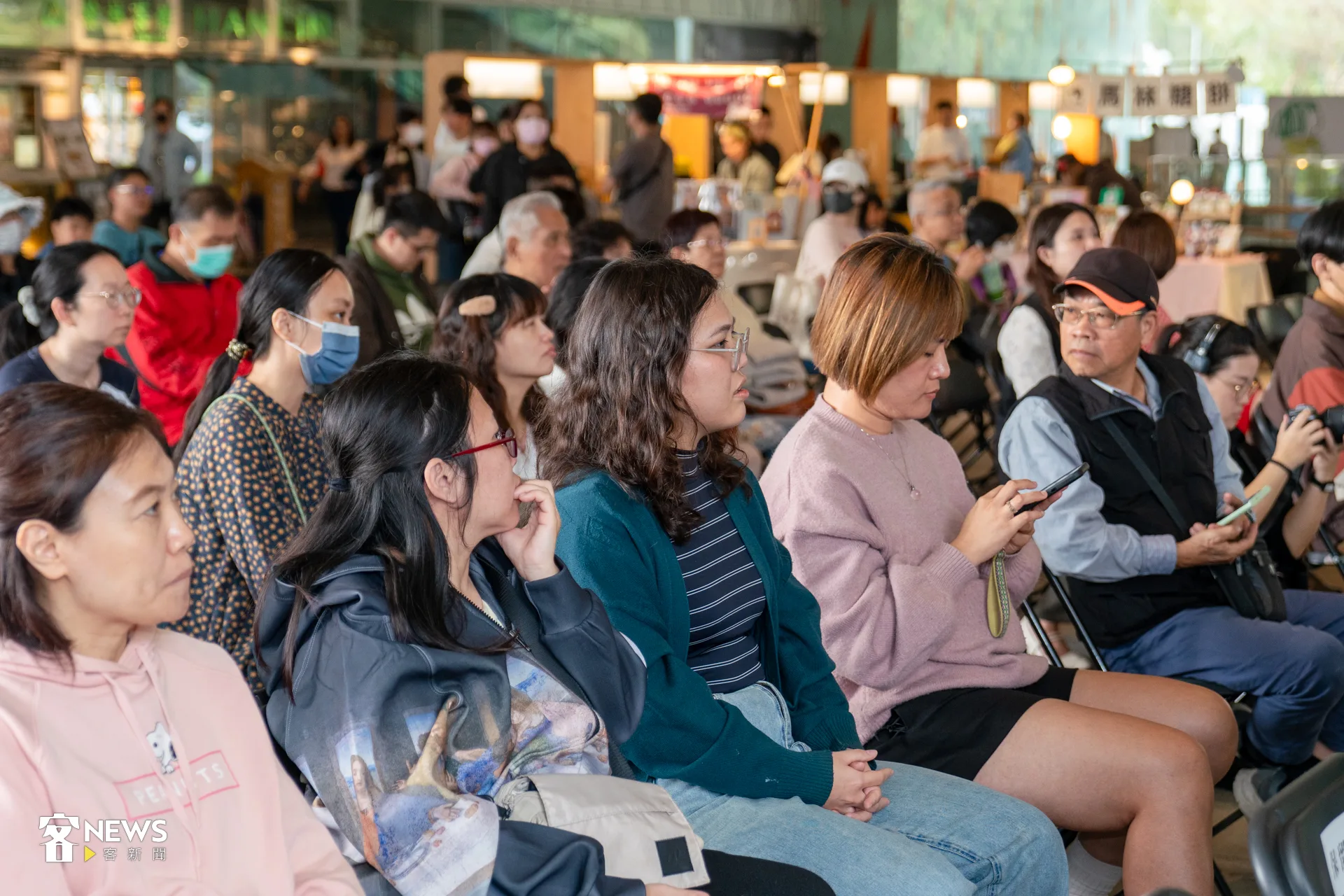 「全國客家日」今天（28日）登場，客家公共傳播基金會（客傳會）首度攜手高雄市立圖書館，舉辦「還我母語運動37週年」紀念活動。洪藝晅攝