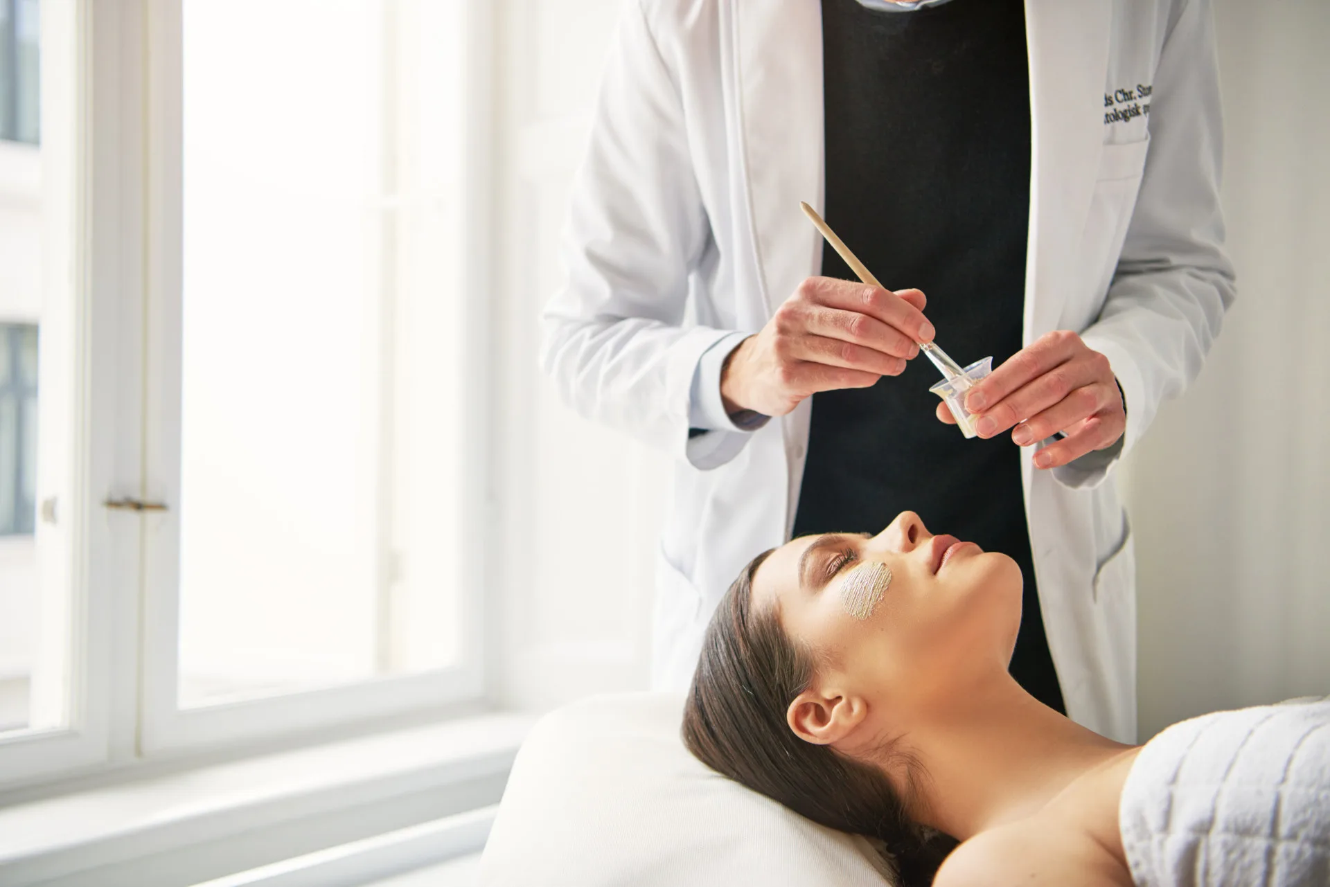 劉玉菁表示，新規定上路後，不管美容醫學處置或手術，都要報地方衛生局備查。資料圖源。取自envato